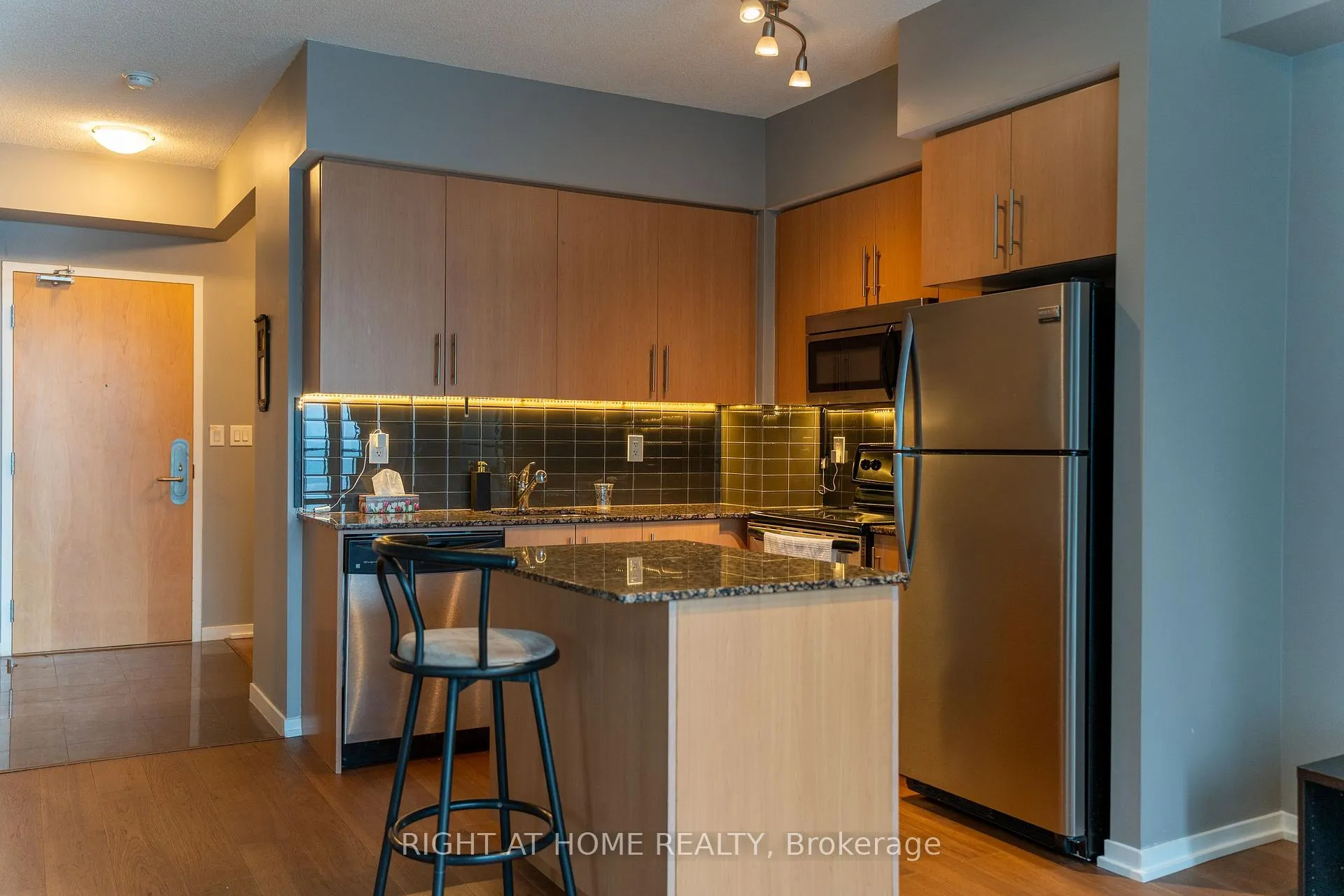Photo 2 of Unit 3703, 55 Bremner Boulevard, Toronto, Waterfront Communities — HOMEH