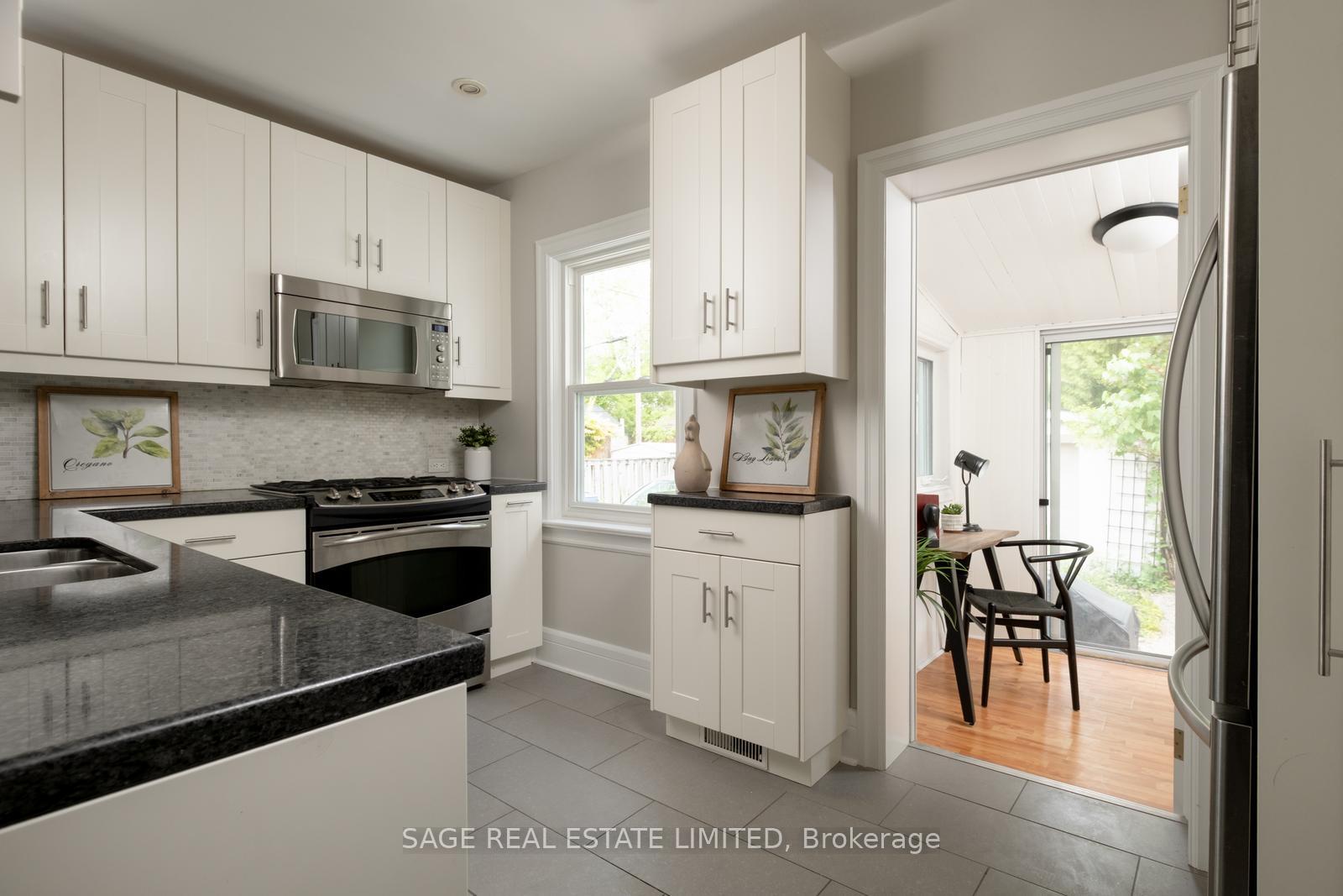 Photo 7 of 261 Monarch Park Avenue, Toronto, Danforth Village-East York — HOMEH
