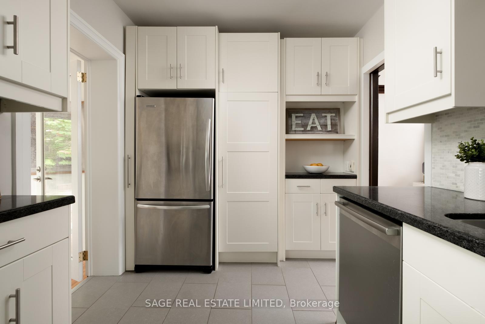 Photo 9 of 261 Monarch Park Avenue, Toronto, Danforth Village-East York — HOMEH