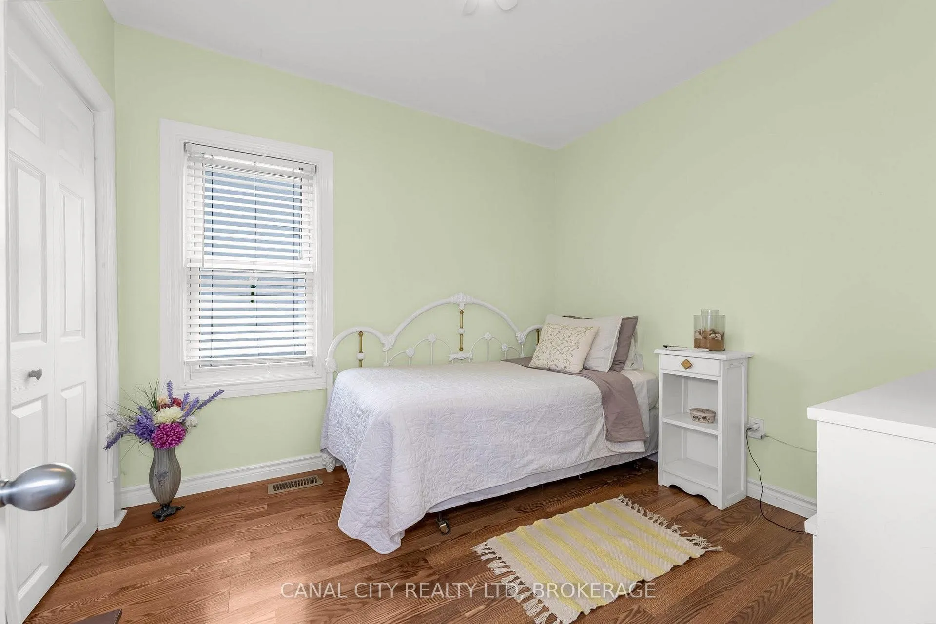 Photo 12 of 51 Pine Street S, Thorold, Thorold Downtown — HOMEH