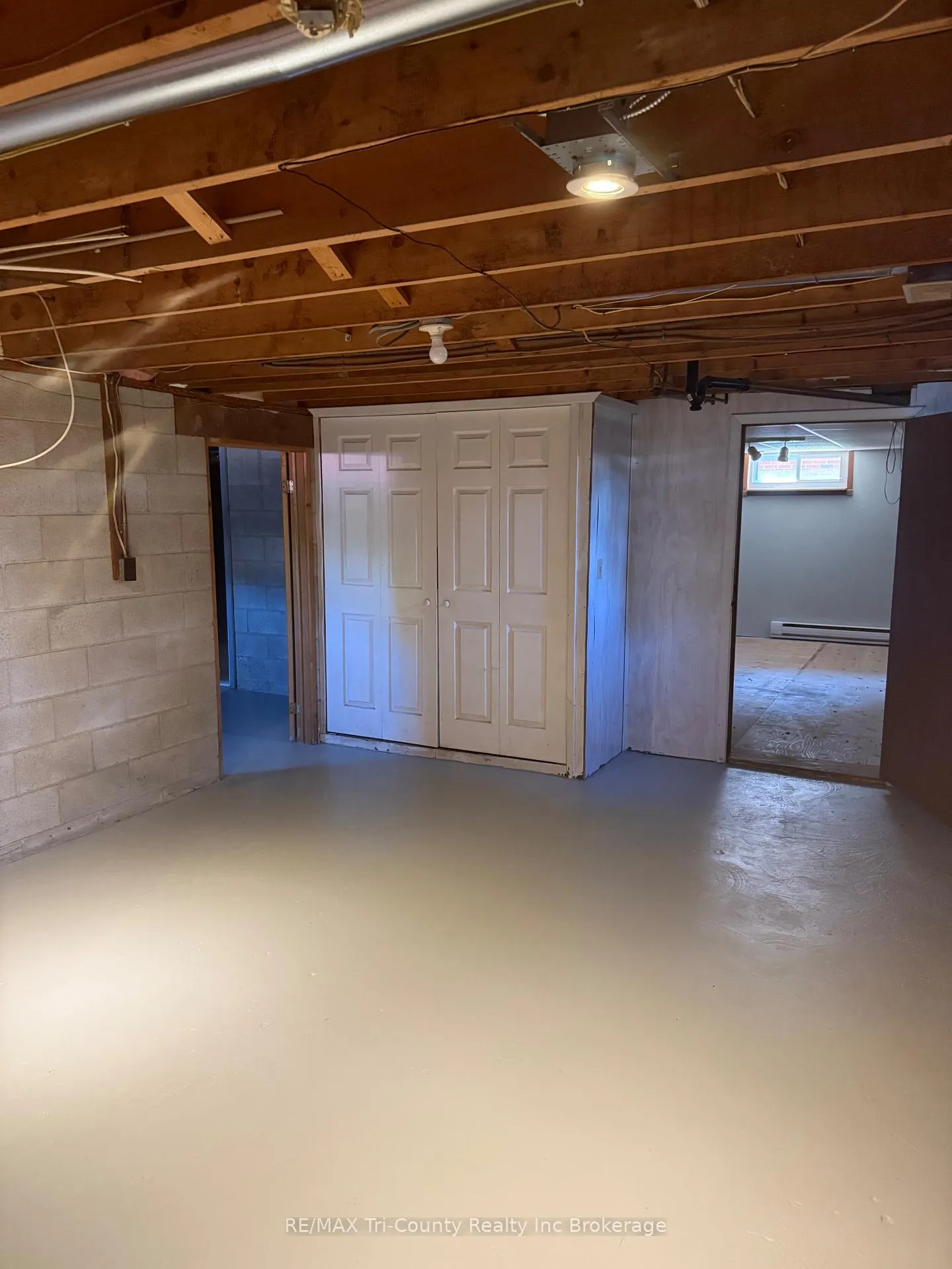 Photo 10 of 20 Fairfield Crescent, Tillsonburg — HOMEH