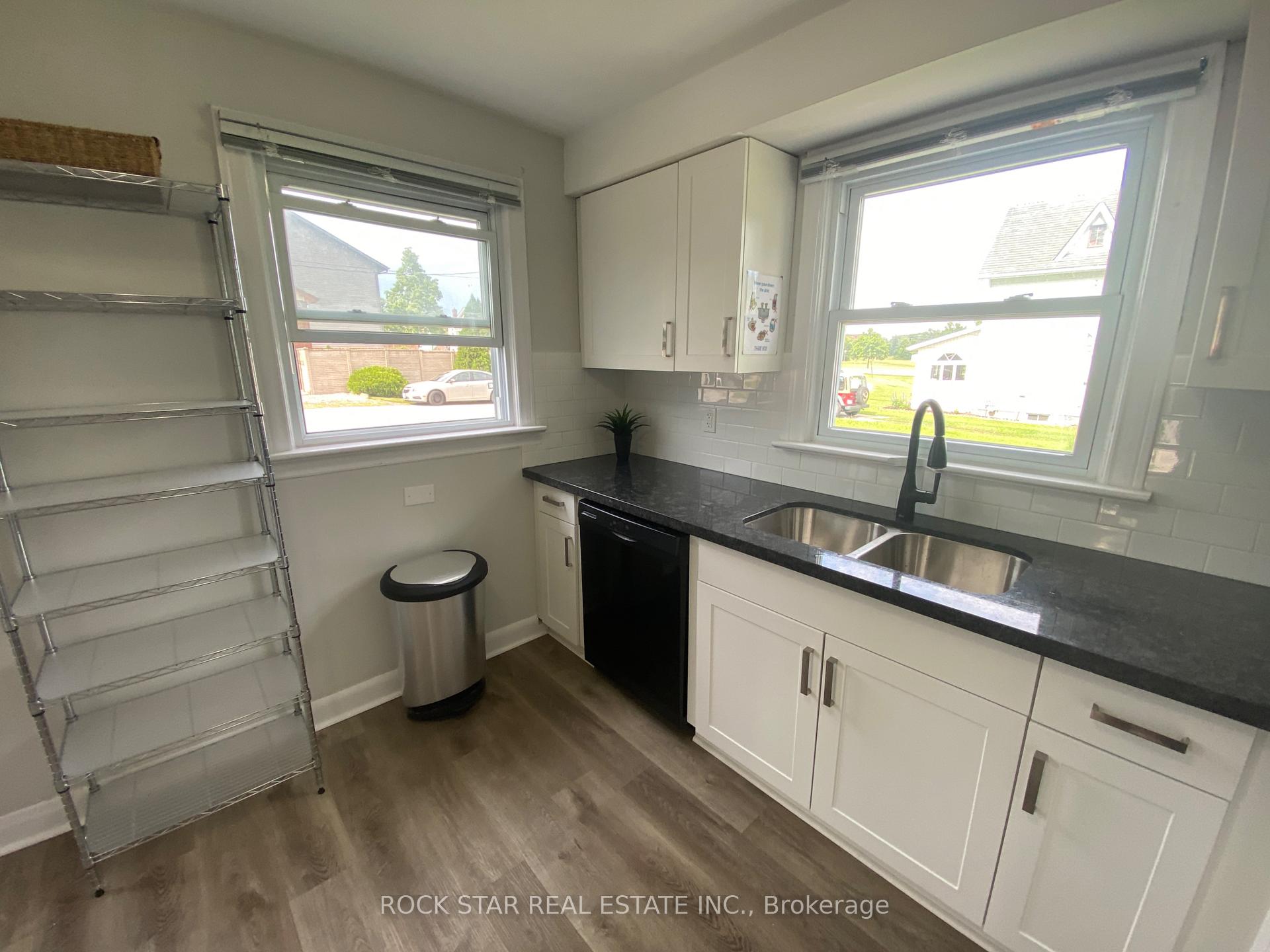 Photo 10 of 24 King Street, Thorold, Thorold Downtown — HOMEH