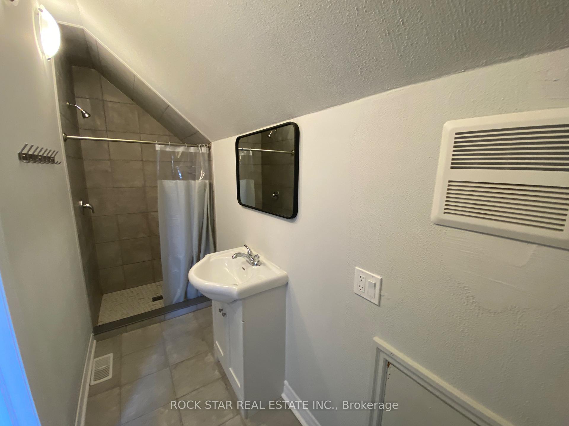 Photo 21 of 24 King Street, Thorold, Thorold Downtown — HOMEH