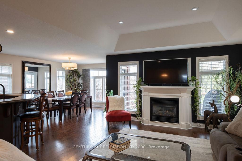 Photo 3 of 396 MacDonald Street, Strathroy-Caradoc, NE — HOMEH