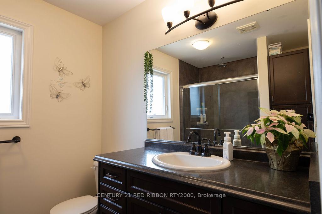 Photo 15 of 396 MacDonald Street, Strathroy-Caradoc, NE — HOMEH