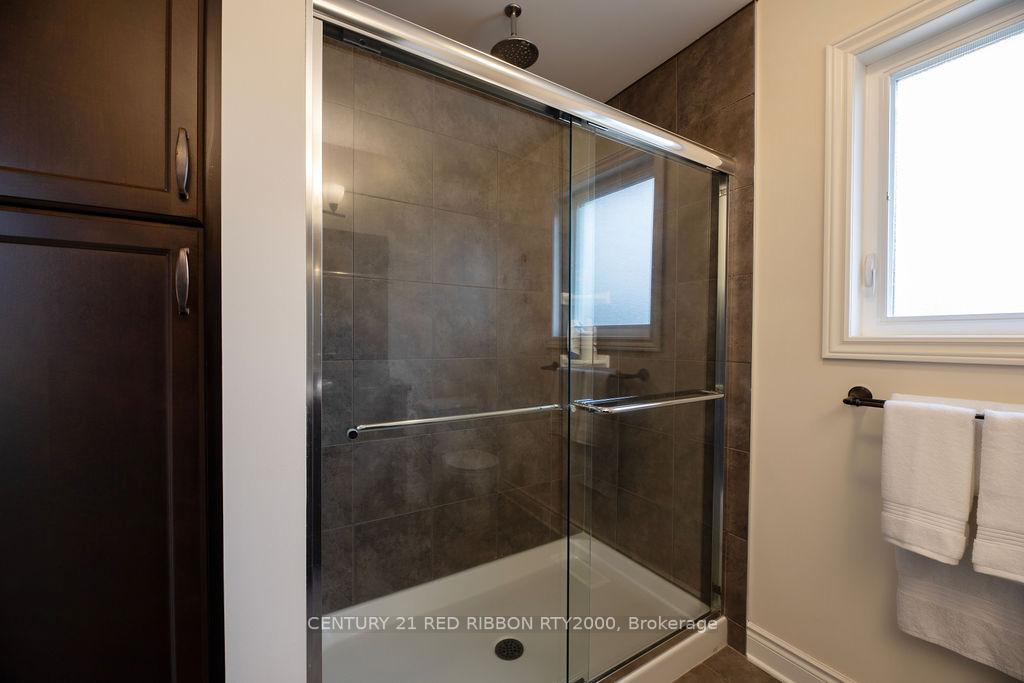 Photo 16 of 396 MacDonald Street, Strathroy-Caradoc, NE — HOMEH
