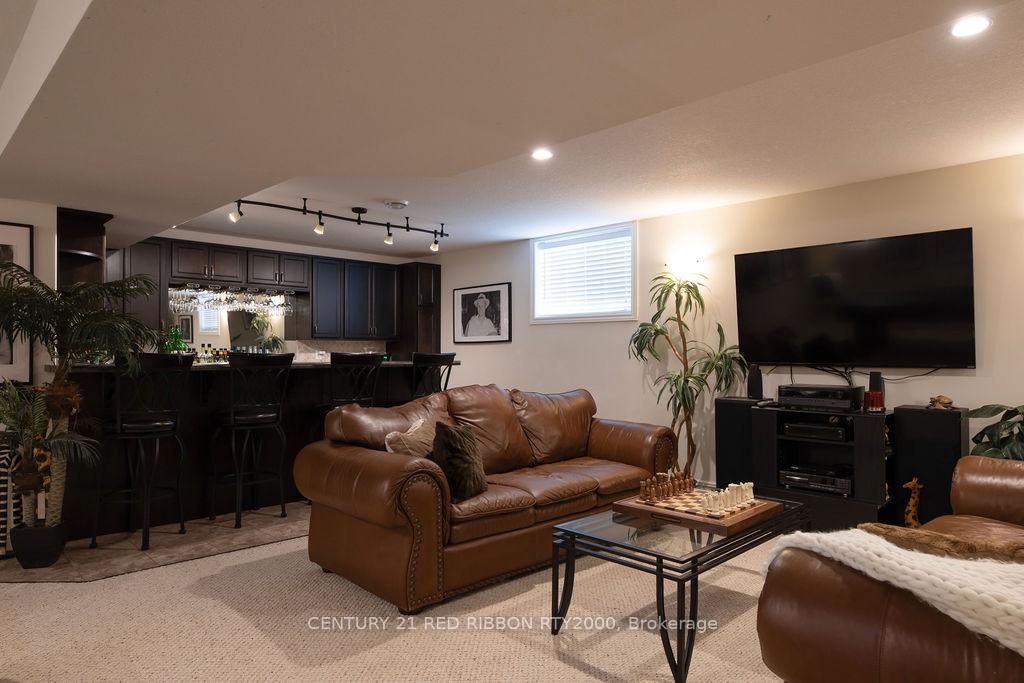 Photo 25 of 396 MacDonald Street, Strathroy-Caradoc, NE — HOMEH