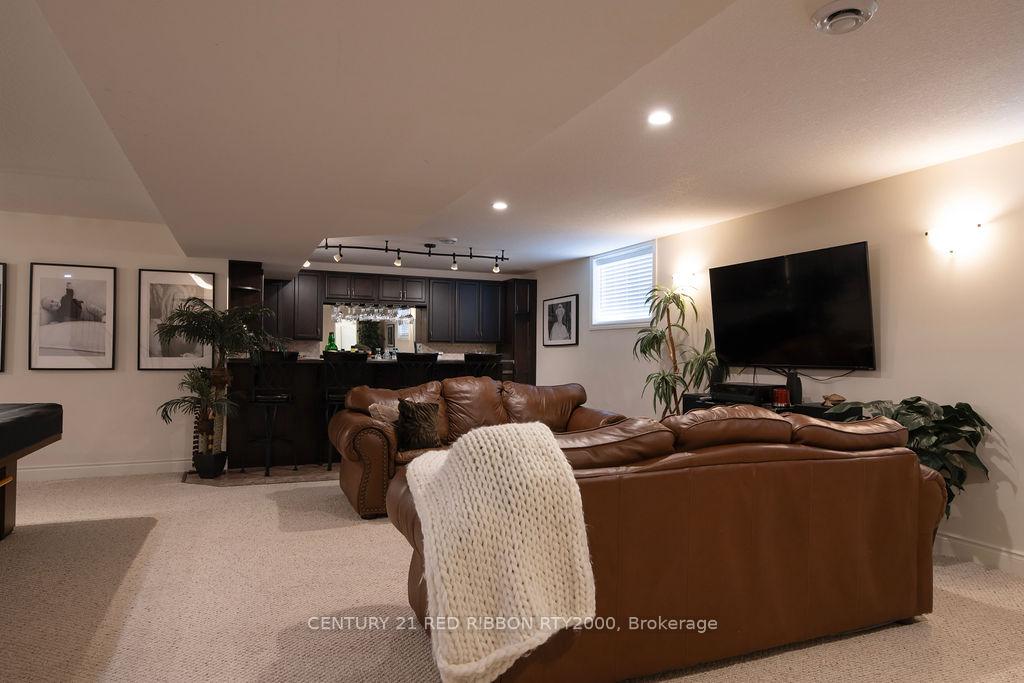 Photo 26 of 396 MacDonald Street, Strathroy-Caradoc, NE — HOMEH