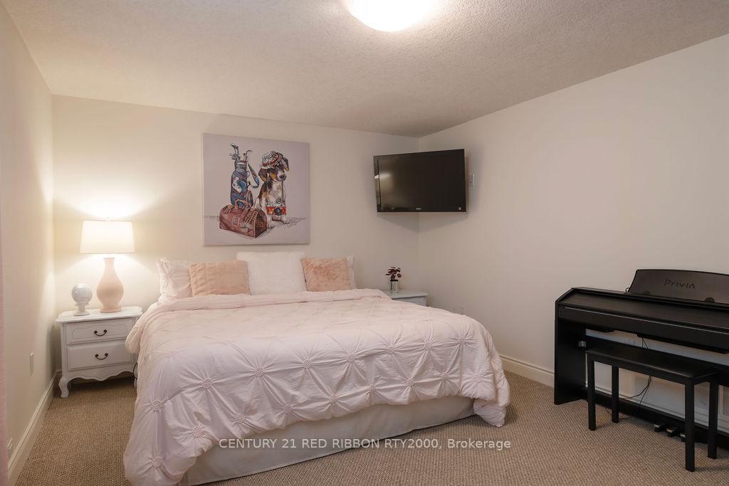 Photo 30 of 396 MacDonald Street, Strathroy-Caradoc, NE — HOMEH