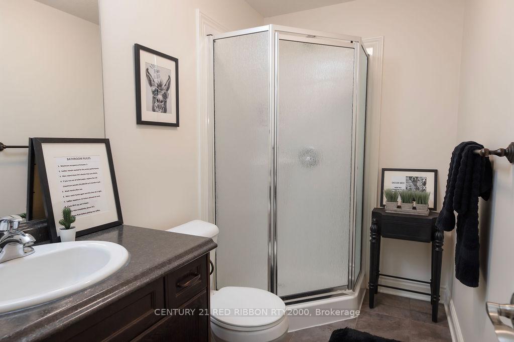 Photo 35 of 396 MacDonald Street, Strathroy-Caradoc, NE — HOMEH