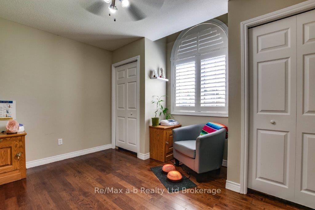 Photo 18 of 27 Amber Drive, Thames Centre, Dorchester — HOMEH