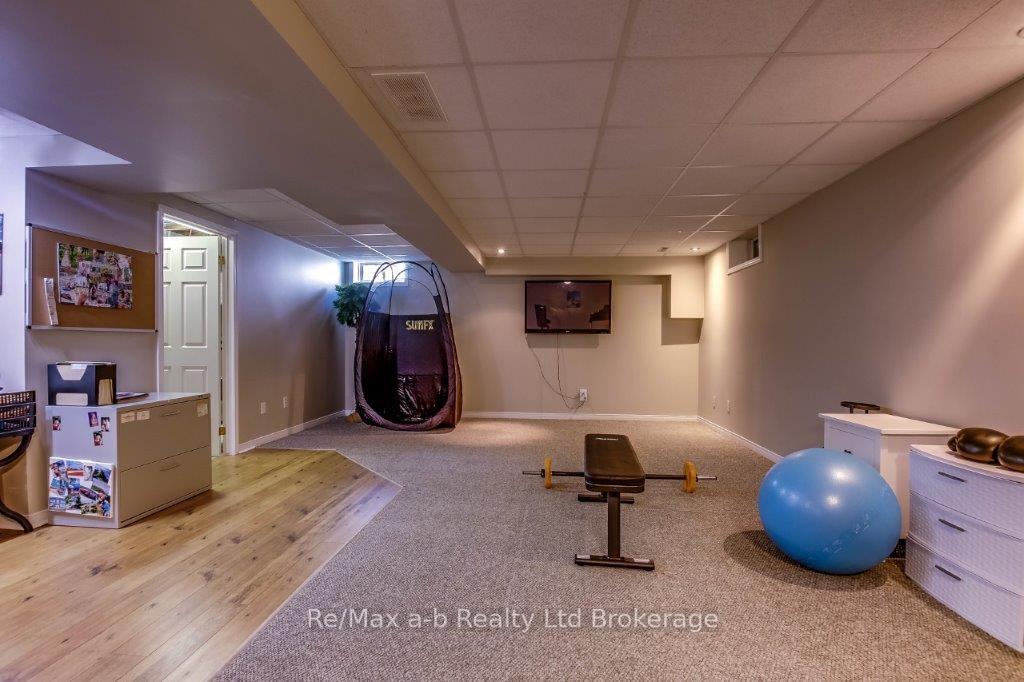 Photo 21 of 27 Amber Drive, Thames Centre, Dorchester — HOMEH