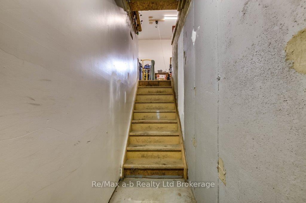 Photo 25 of 27 Amber Drive, Thames Centre, Dorchester — HOMEH