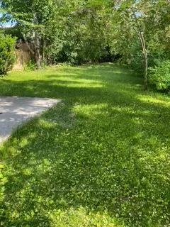 Photo 3 of Unit A, 24 Springbrook Drive, Peterborough, Monaghan Ward 2 — HOMEH