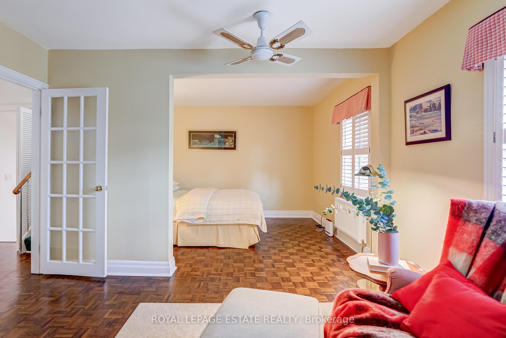 Photo 9 of 11 Lankin Boulevard, Toronto, Danforth Village-East York — HOMEH