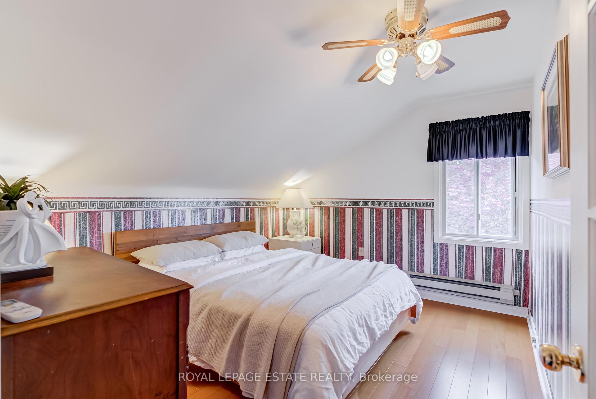 Photo 14 of 11 Lankin Boulevard, Toronto, Danforth Village-East York — HOMEH