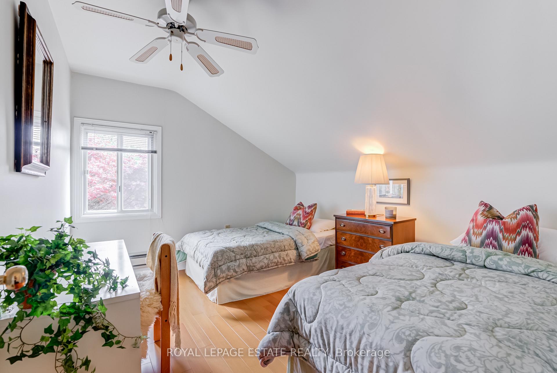 Photo 15 of 11 Lankin Boulevard, Toronto, Danforth Village-East York — HOMEH