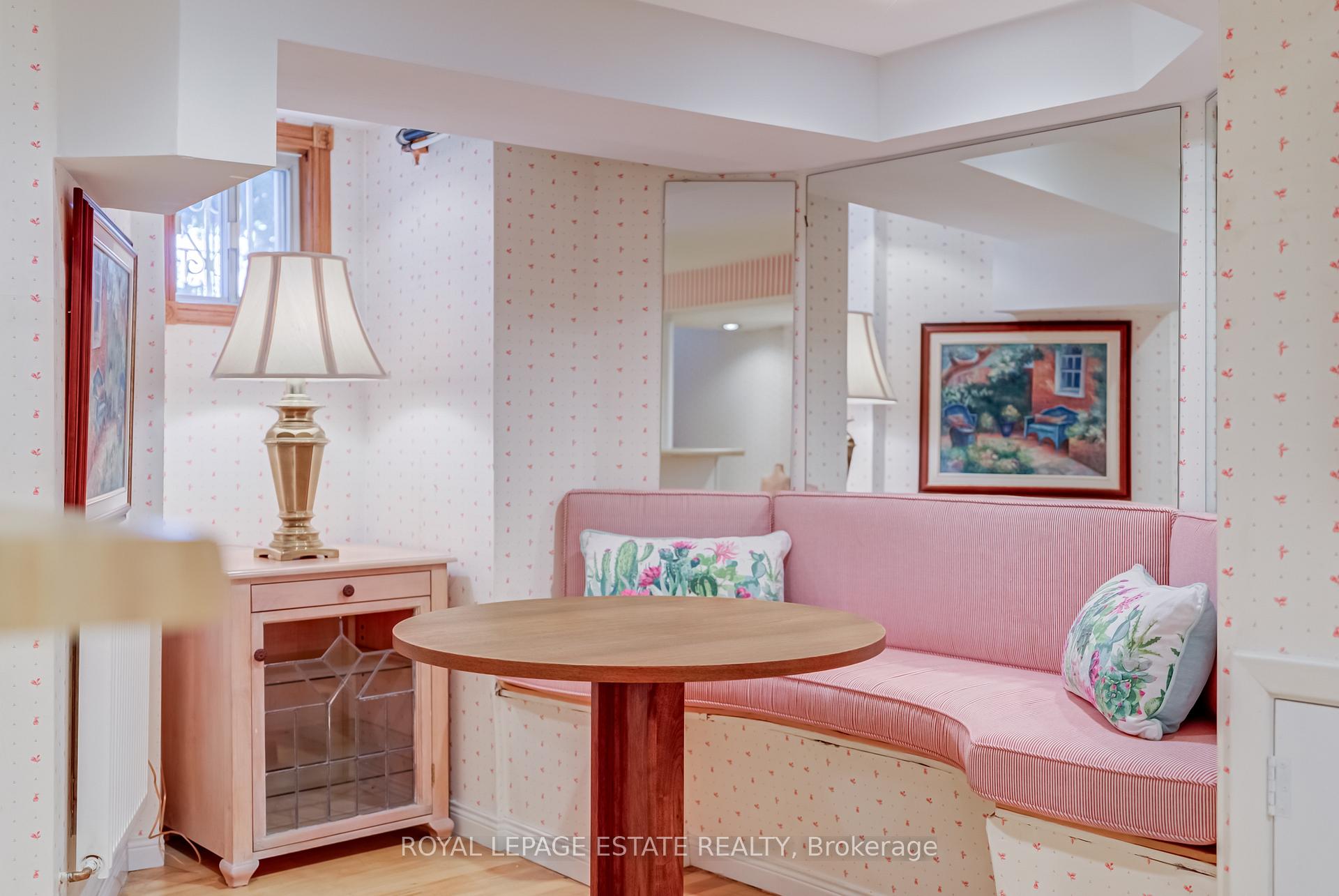 Photo 20 of 11 Lankin Boulevard, Toronto, Danforth Village-East York — HOMEH
