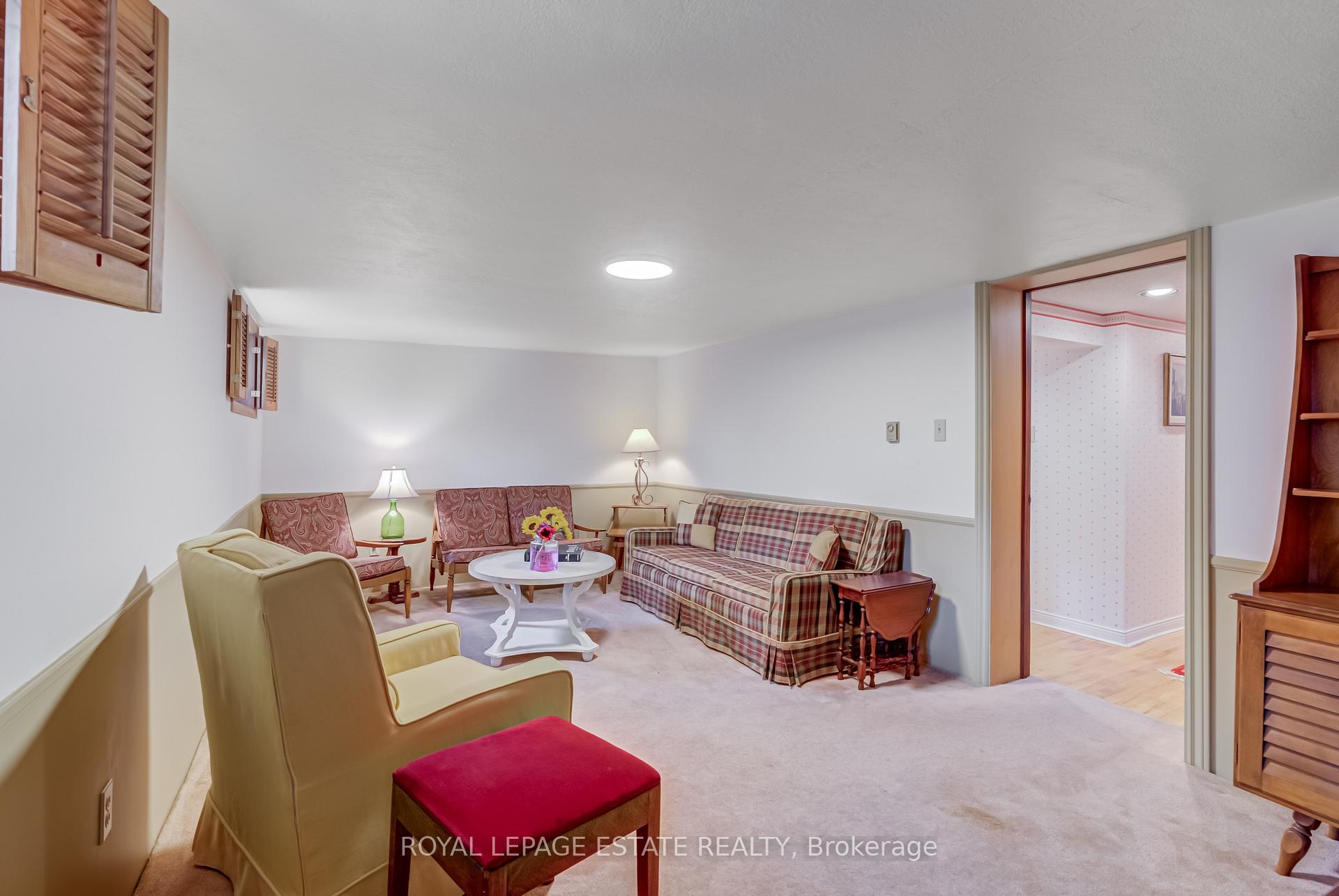Photo 23 of 11 Lankin Boulevard, Toronto, Danforth Village-East York — HOMEH
