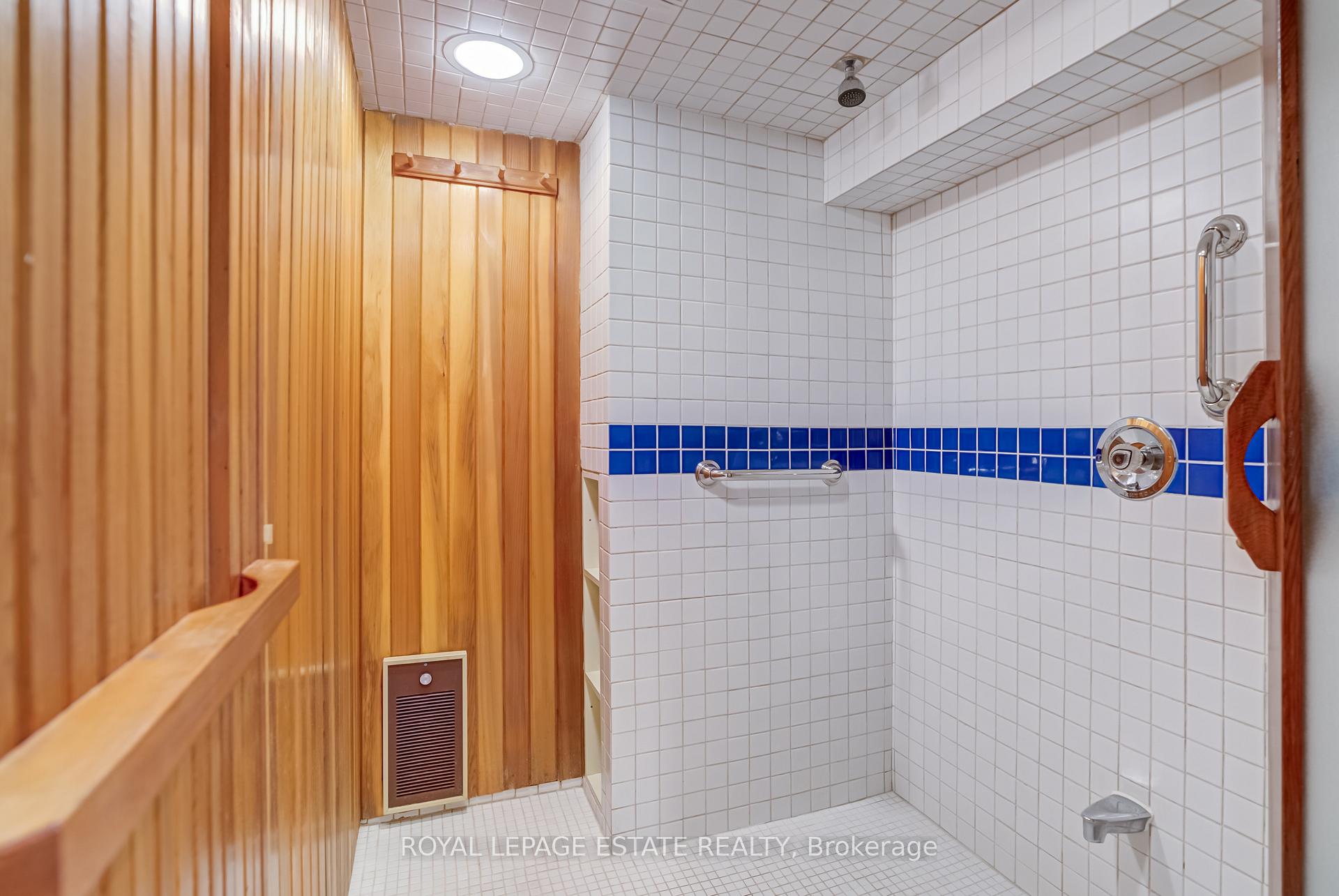 Photo 24 of 11 Lankin Boulevard, Toronto, Danforth Village-East York — HOMEH