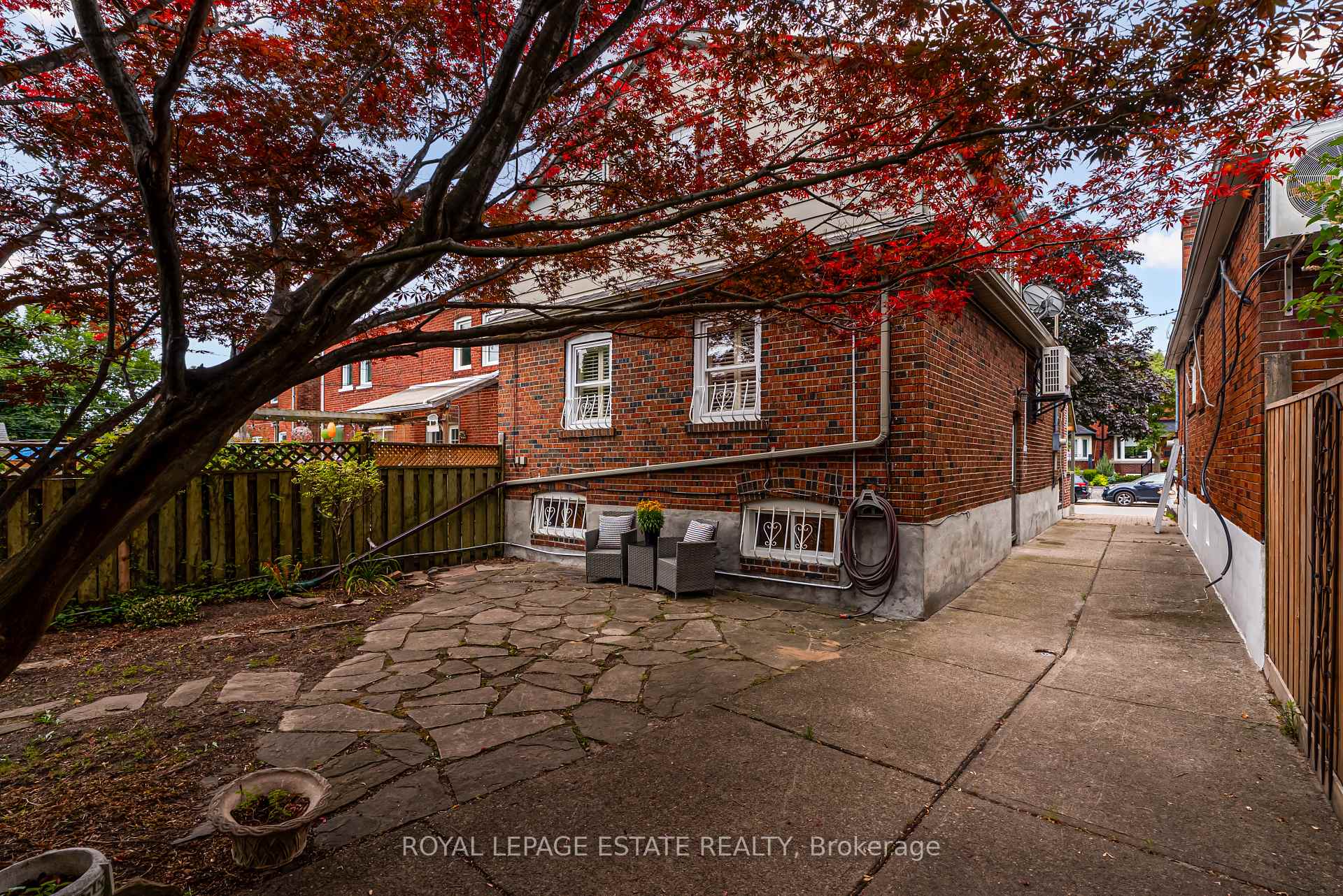 Photo 28 of 11 Lankin Boulevard, Toronto, Danforth Village-East York — HOMEH