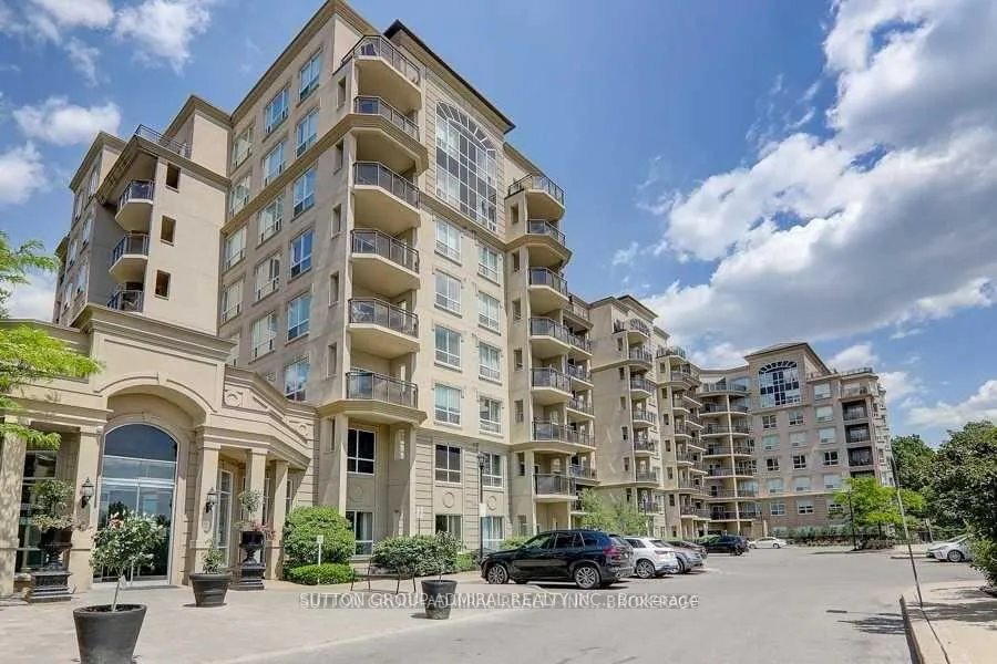 Front of Unit 724, 2 Maison Parc Court