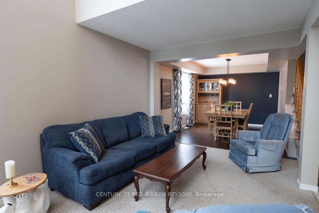 Photo 3 of 229 Marla Court, Strathroy-Caradoc, NE — HOMEH