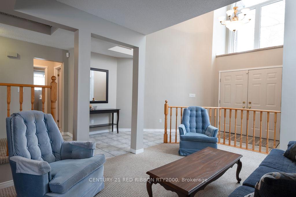 Photo 5 of 229 Marla Court, Strathroy-Caradoc, NE — HOMEH