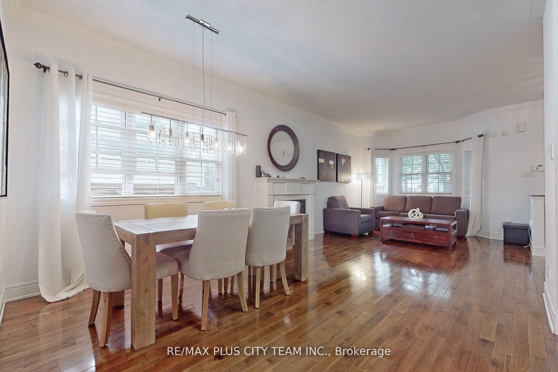 Photo 5 of 112 Sarah Ashbridge Avenue, Toronto, The Beaches — HOMEH