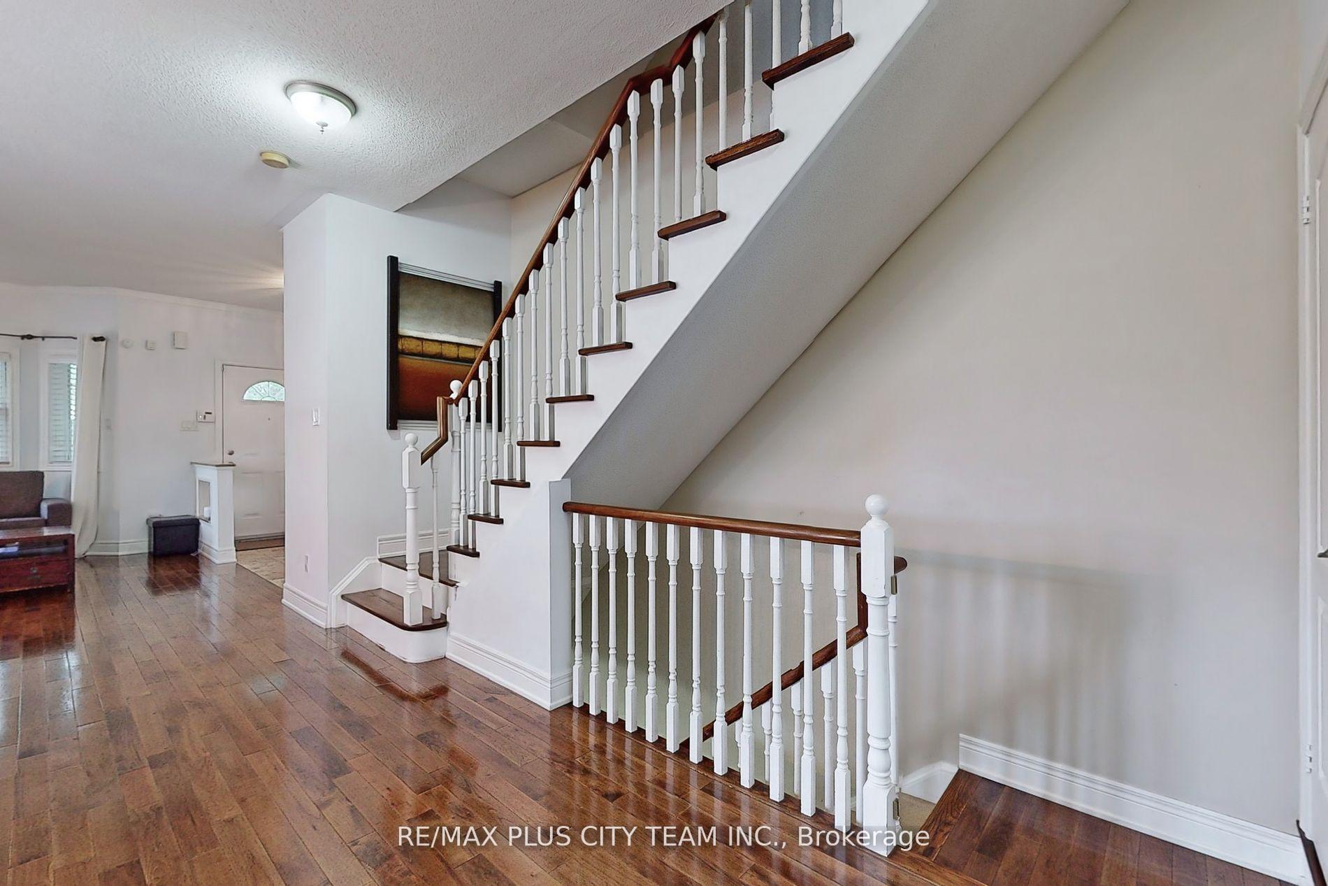 Photo 12 of 112 Sarah Ashbridge Avenue, Toronto, The Beaches — HOMEH