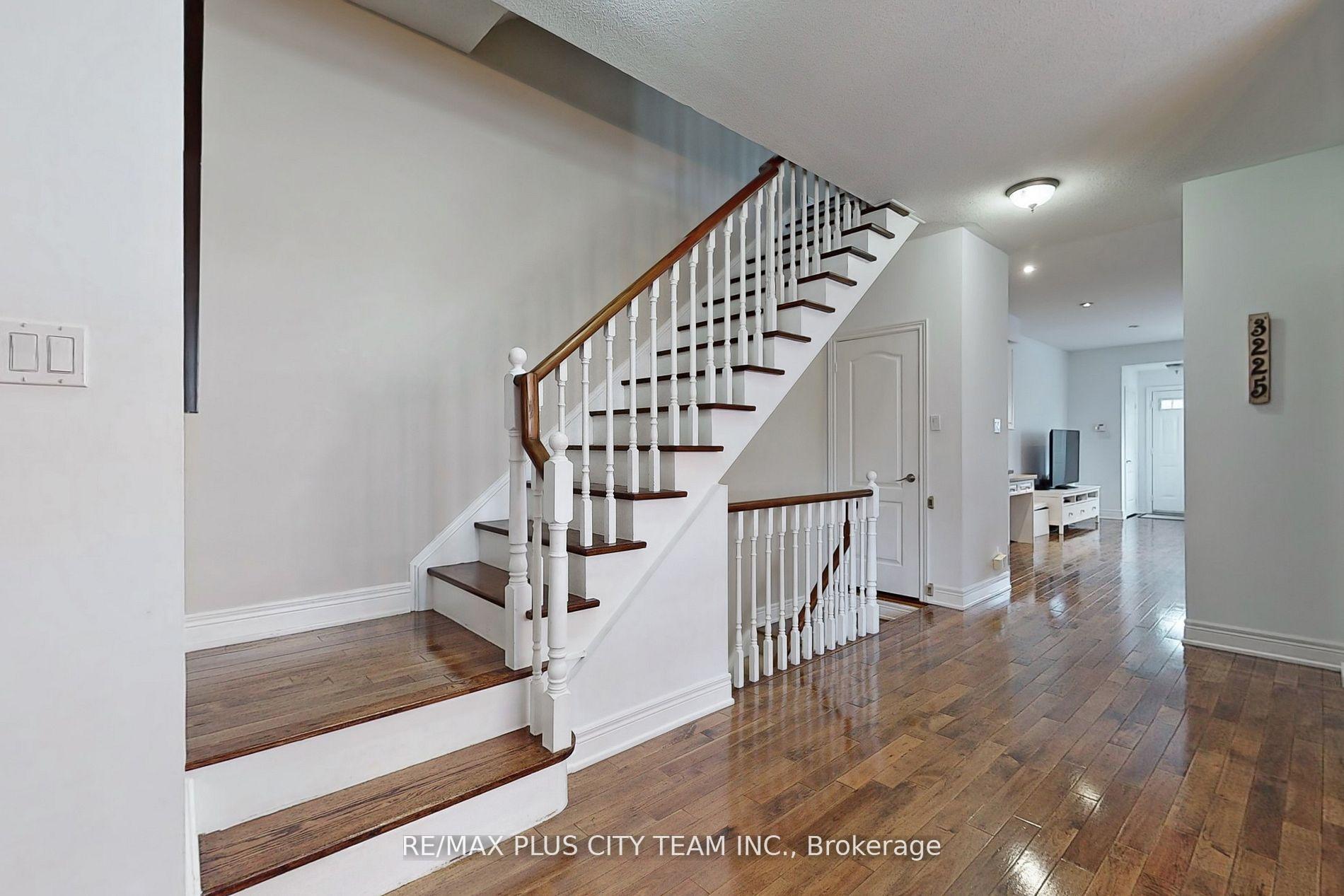 Photo 13 of 112 Sarah Ashbridge Avenue, Toronto, The Beaches — HOMEH