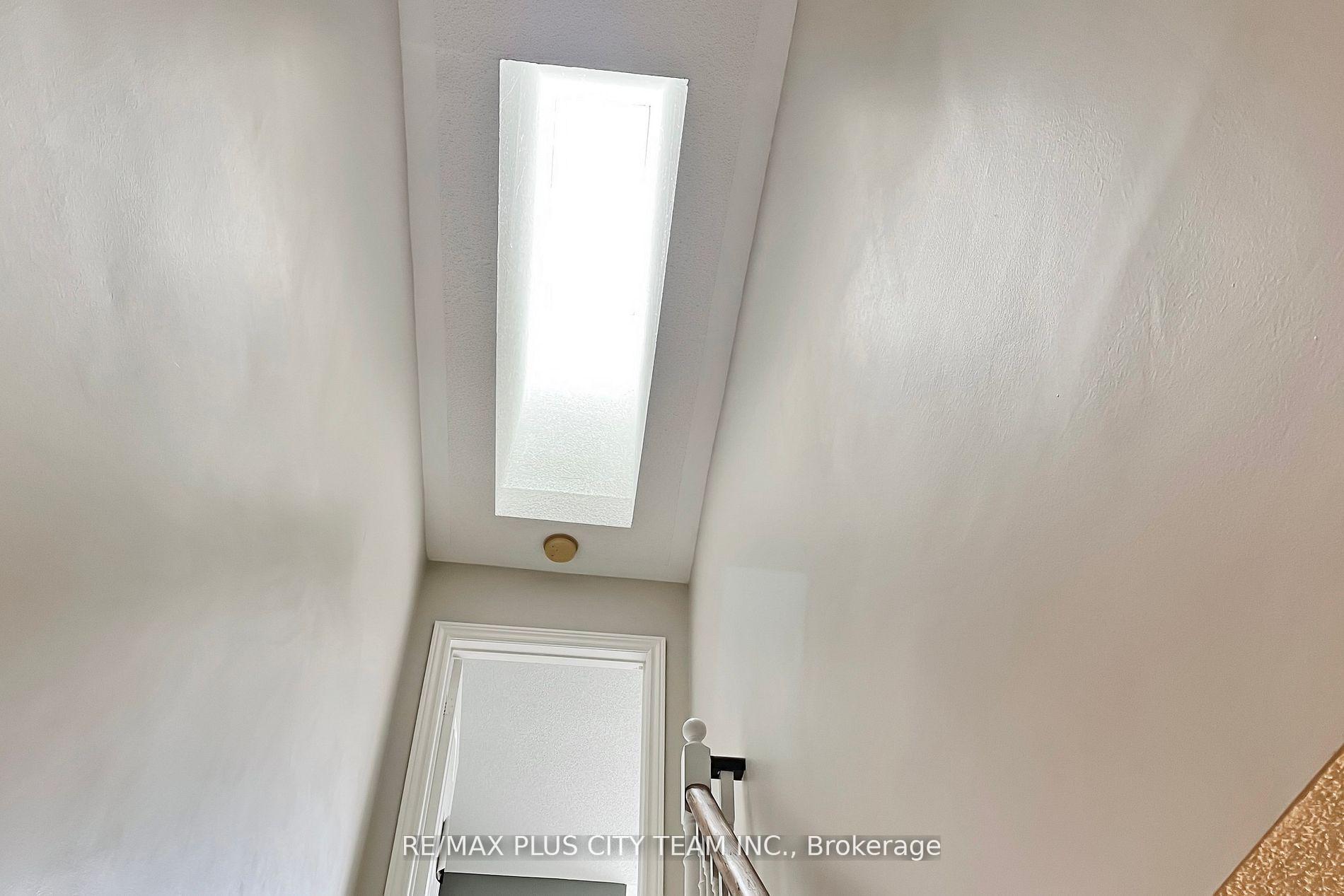 Photo 15 of 112 Sarah Ashbridge Avenue, Toronto, The Beaches — HOMEH