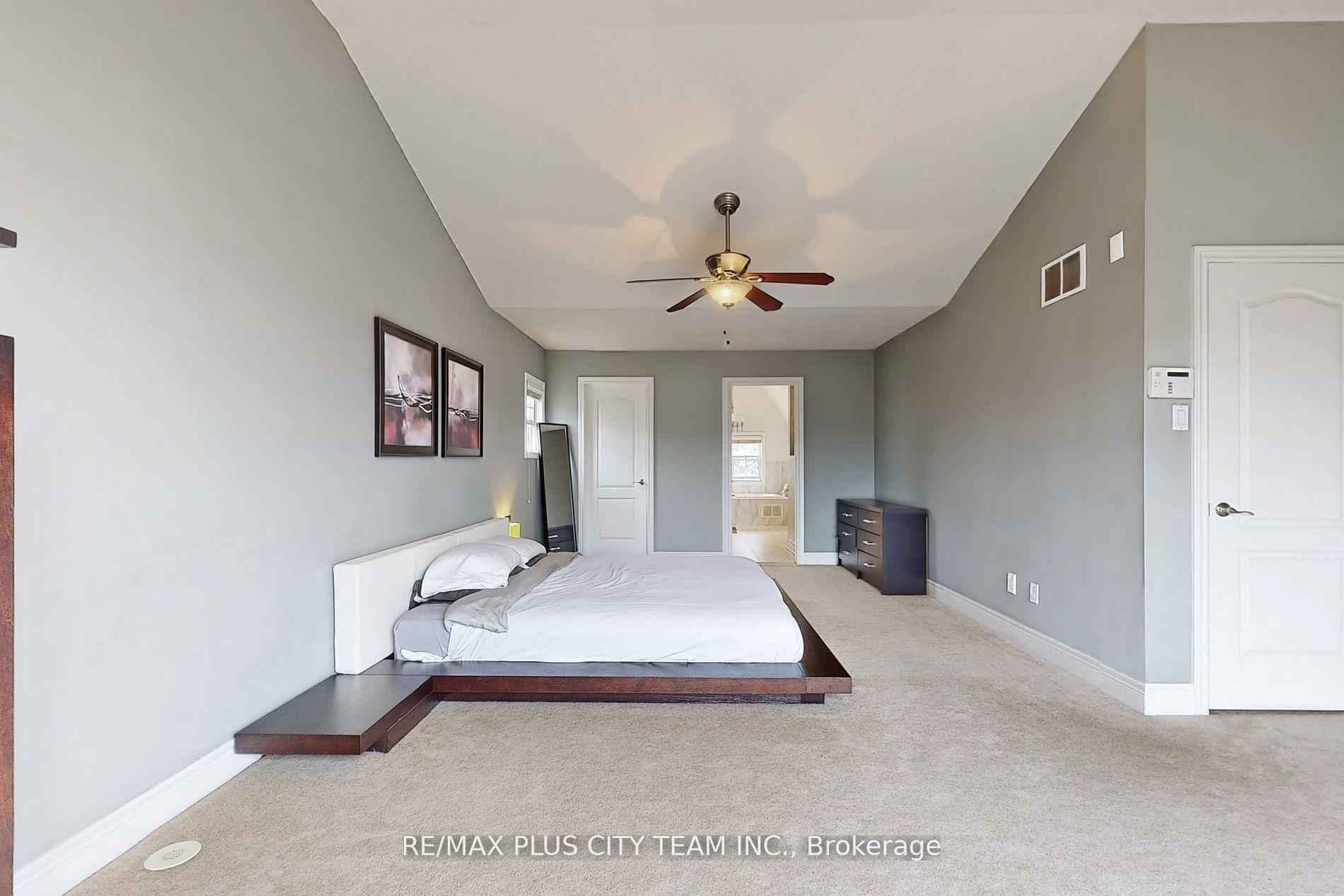 Photo 18 of 112 Sarah Ashbridge Avenue, Toronto, The Beaches — HOMEH