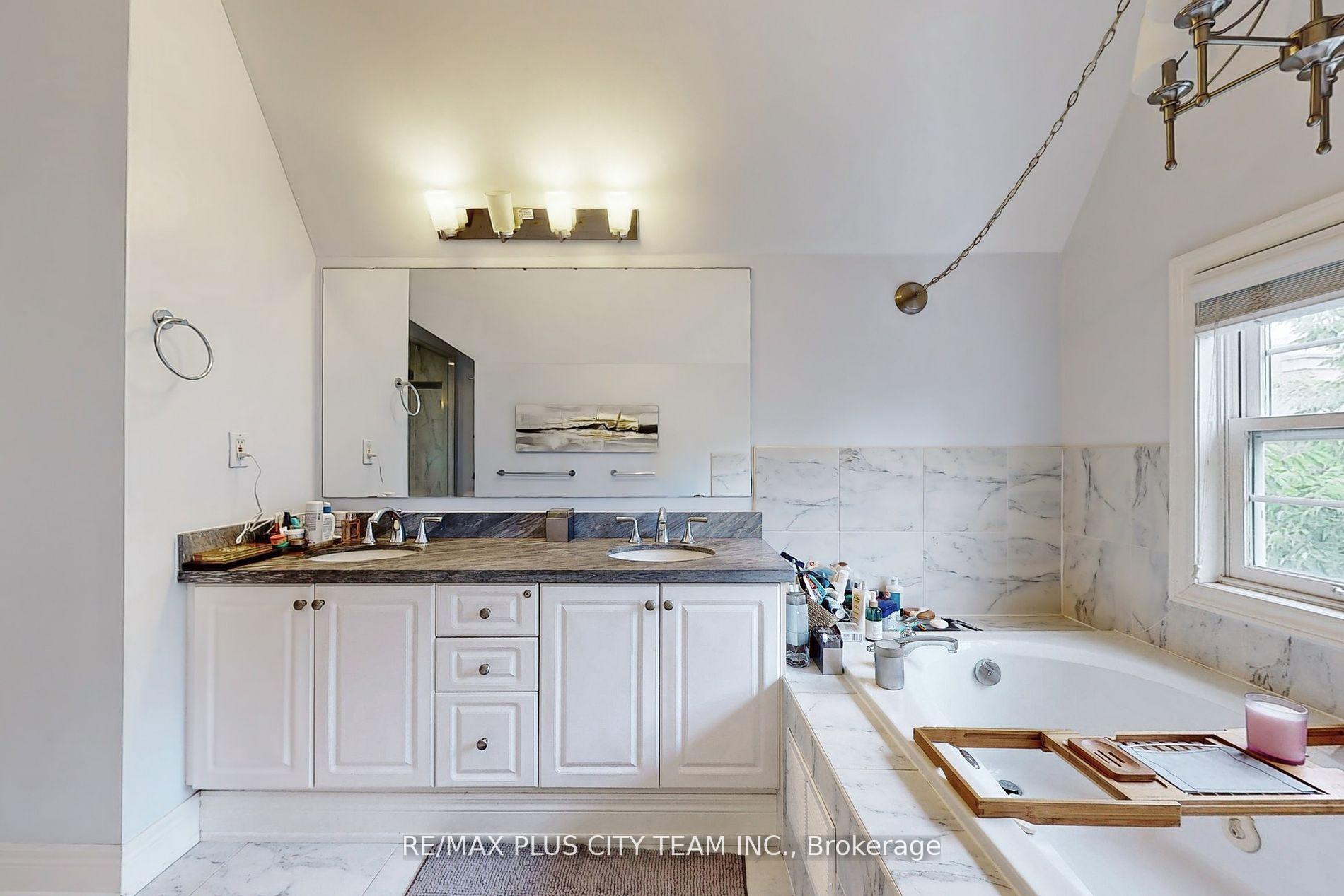 Photo 21 of 112 Sarah Ashbridge Avenue, Toronto, The Beaches — HOMEH