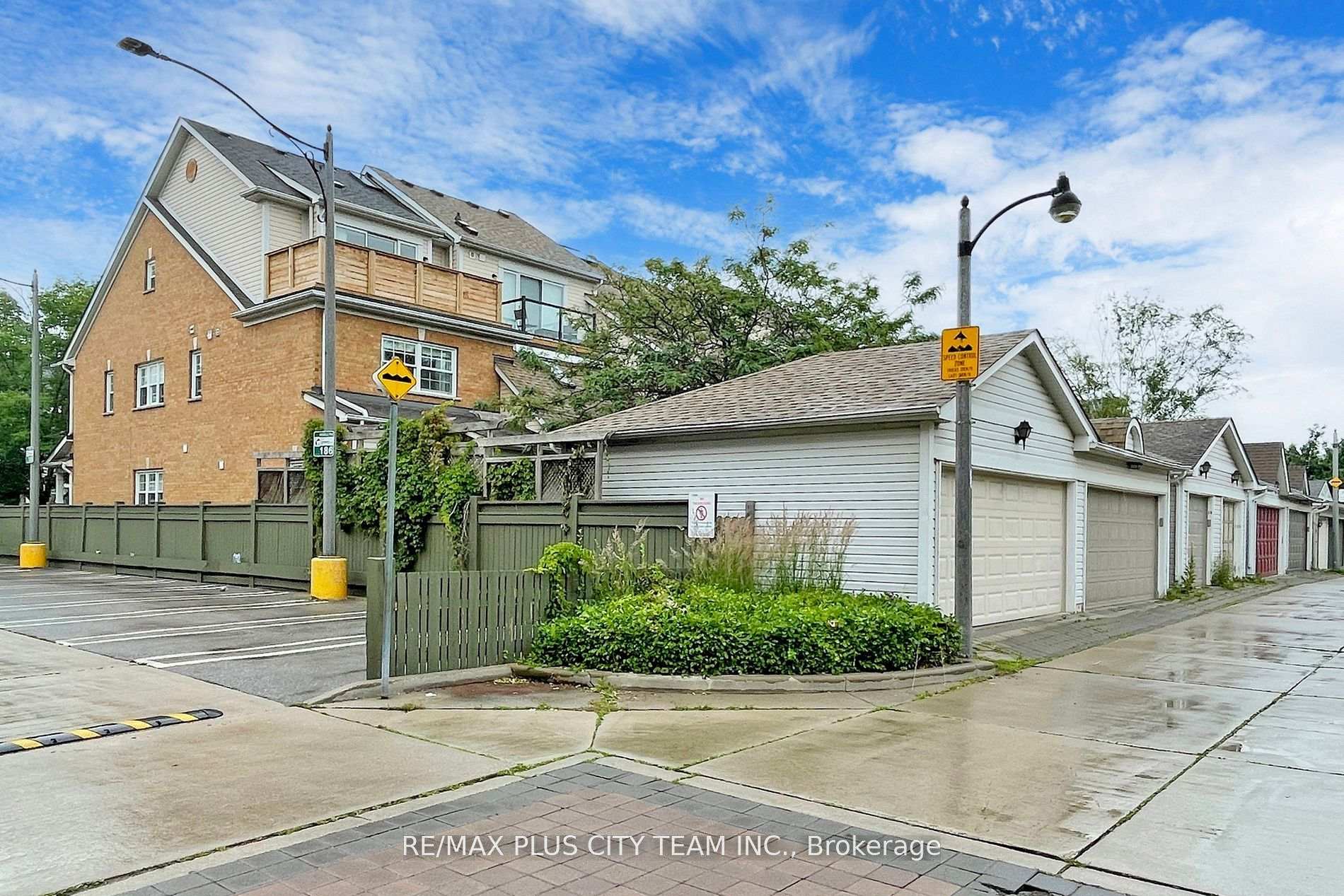 Photo 32 of 112 Sarah Ashbridge Avenue, Toronto, The Beaches — HOMEH