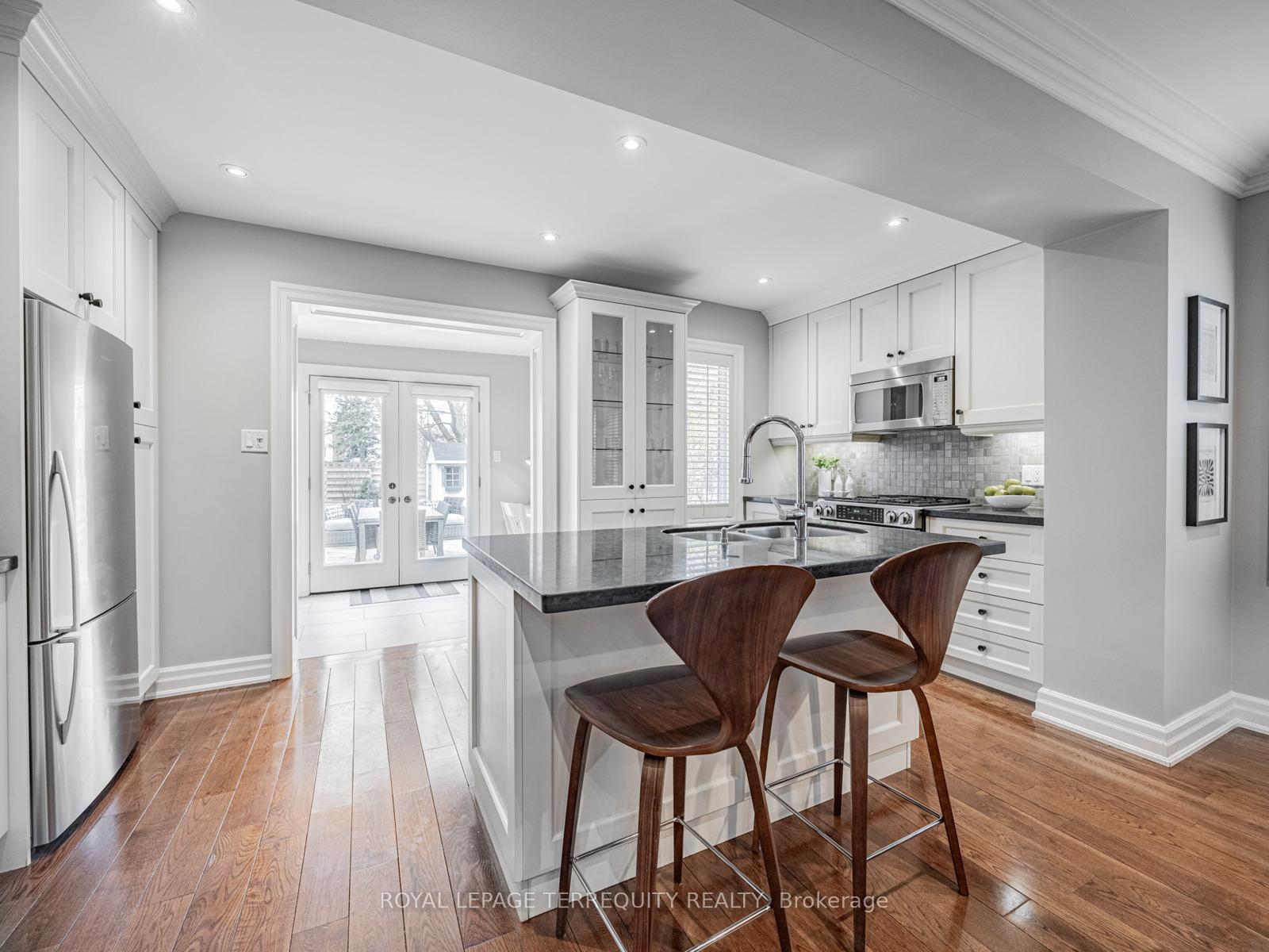 Photo 10 of 32 Hendrick Avenue, Toronto, Wychwood — HOMEH