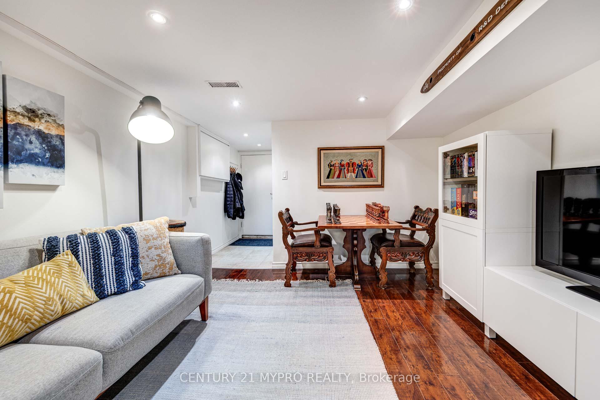 Photo 32 of 292 Highfield Road, Toronto, Greenwood-Coxwell — HOMEH