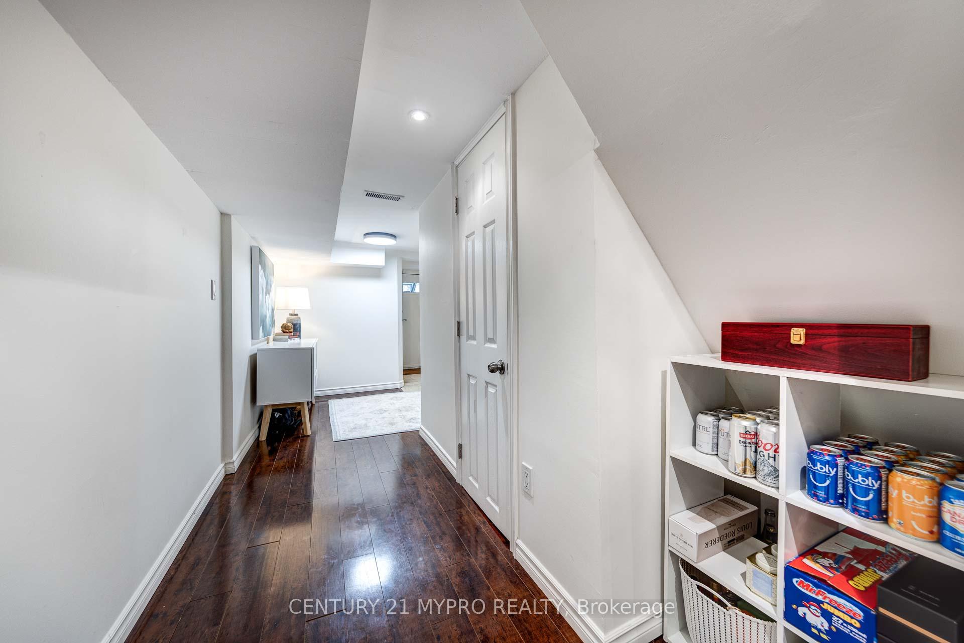 Photo 33 of 292 Highfield Road, Toronto, Greenwood-Coxwell — HOMEH