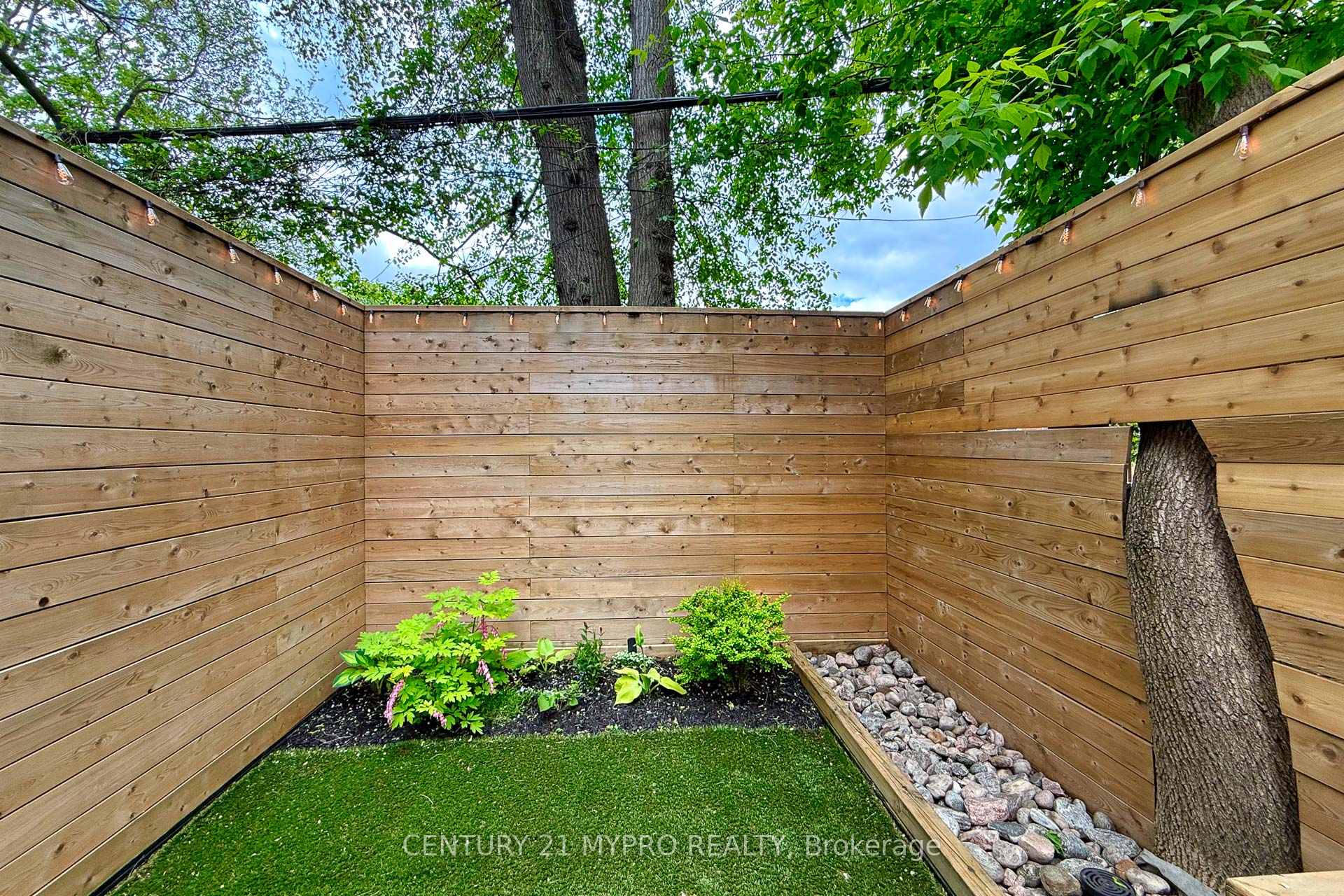 Photo 43 of 292 Highfield Road, Toronto, Greenwood-Coxwell — HOMEH