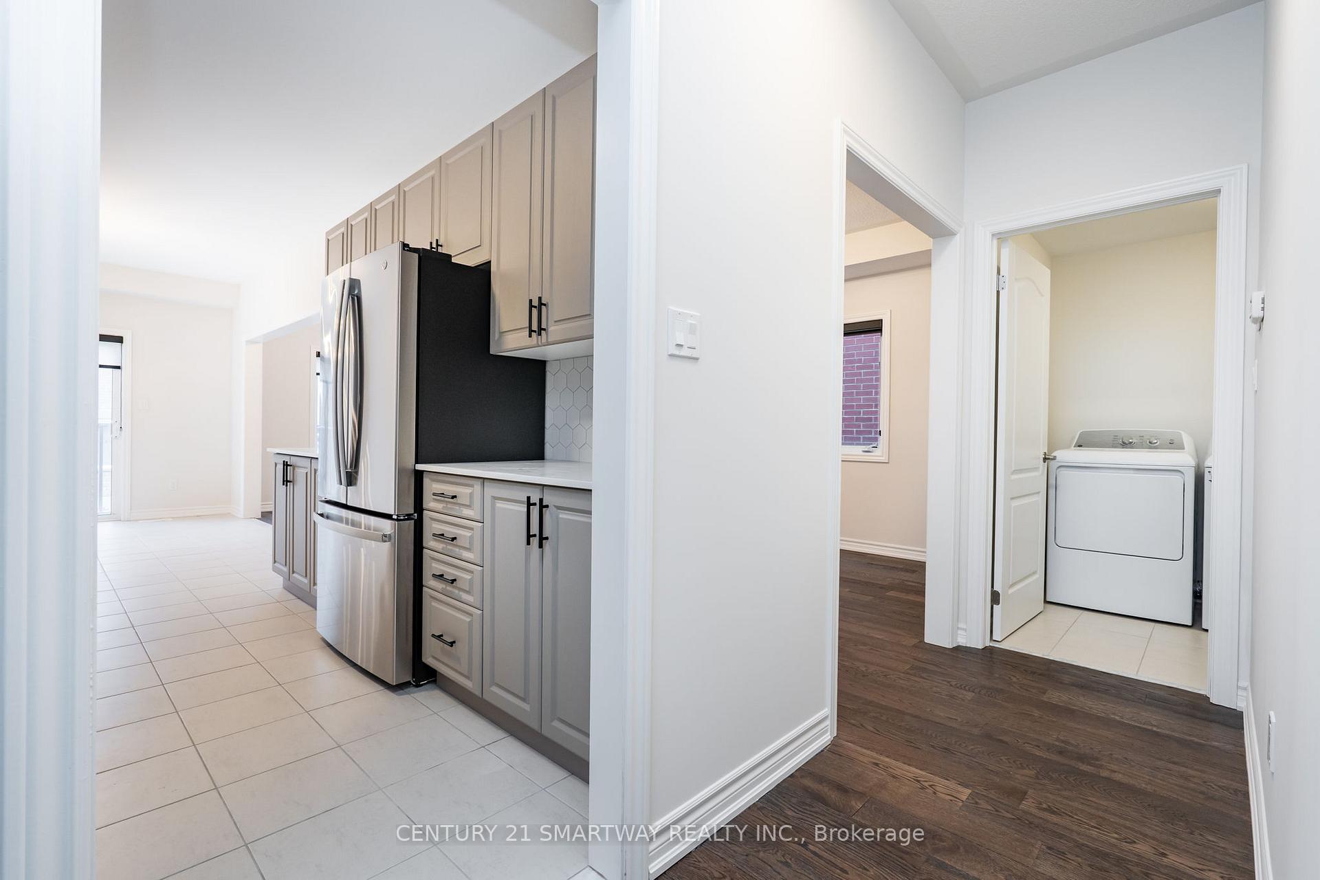 Photo 6 of 12 Huntsworth Avenue, Thorold, Thorold Downtown — HOMEH