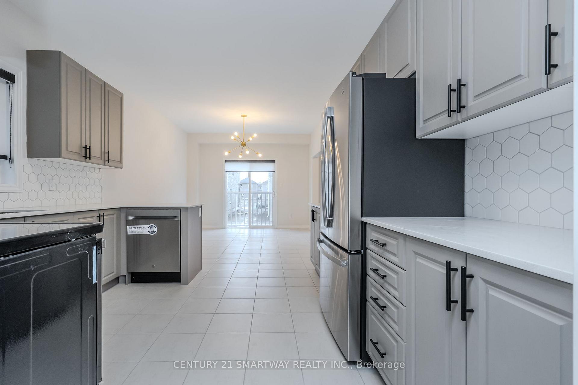 Photo 7 of 12 Huntsworth Avenue, Thorold, Thorold Downtown — HOMEH