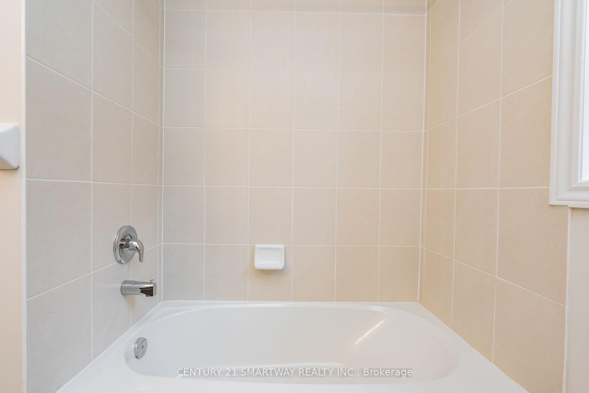 Photo 27 of 12 Huntsworth Avenue, Thorold, Thorold Downtown — HOMEH
