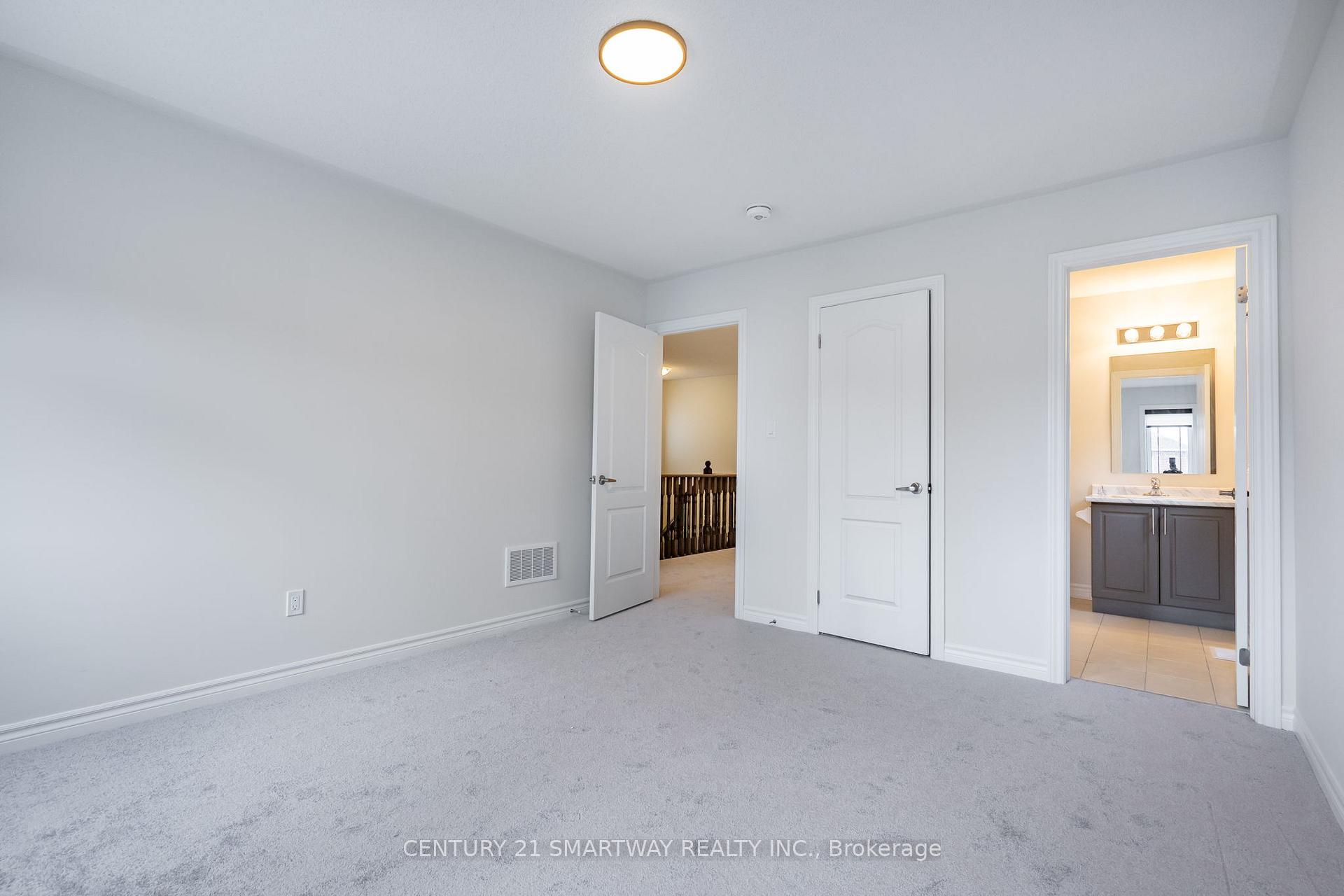 Photo 31 of 12 Huntsworth Avenue, Thorold, Thorold Downtown — HOMEH