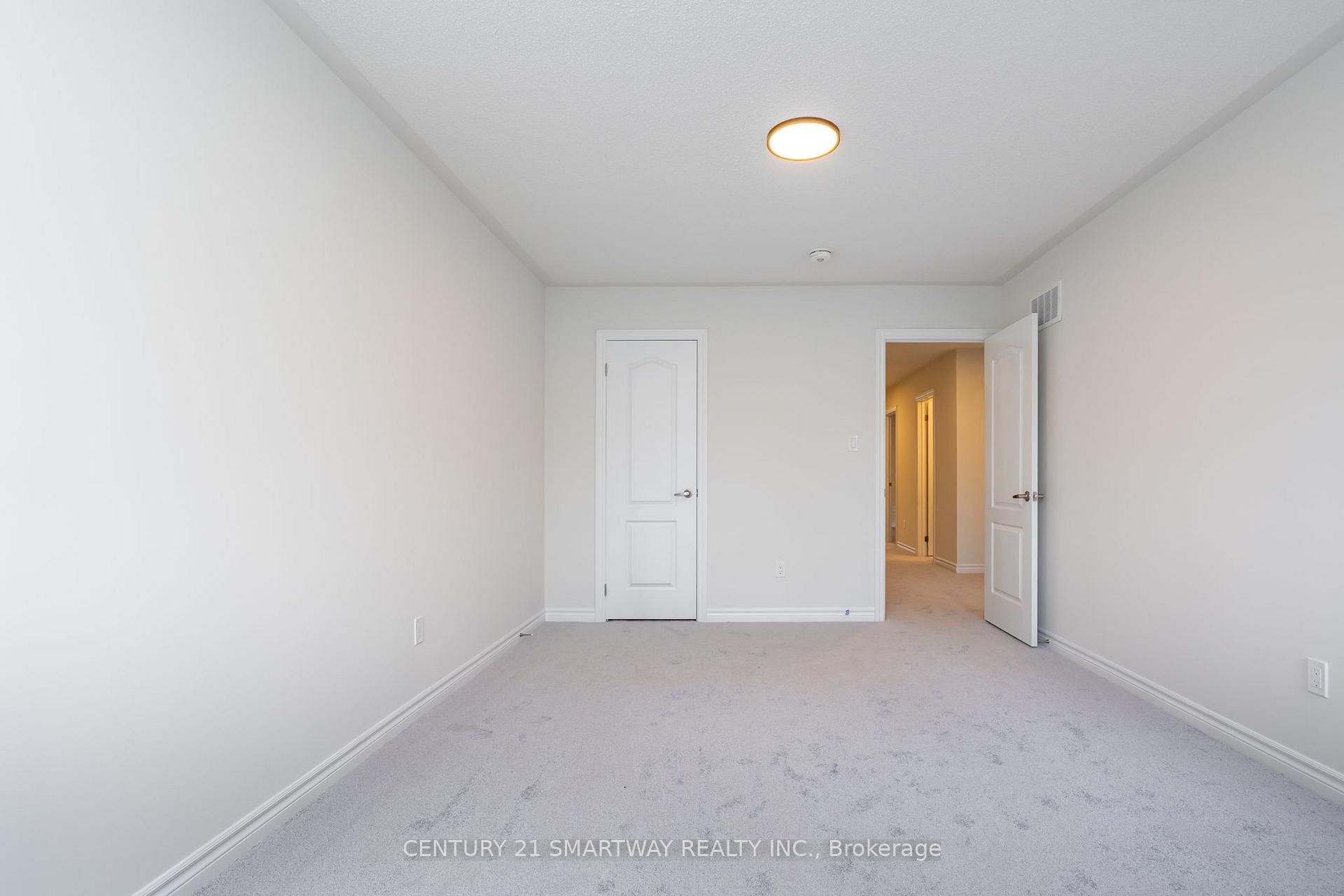 Photo 33 of 12 Huntsworth Avenue, Thorold, Thorold Downtown — HOMEH