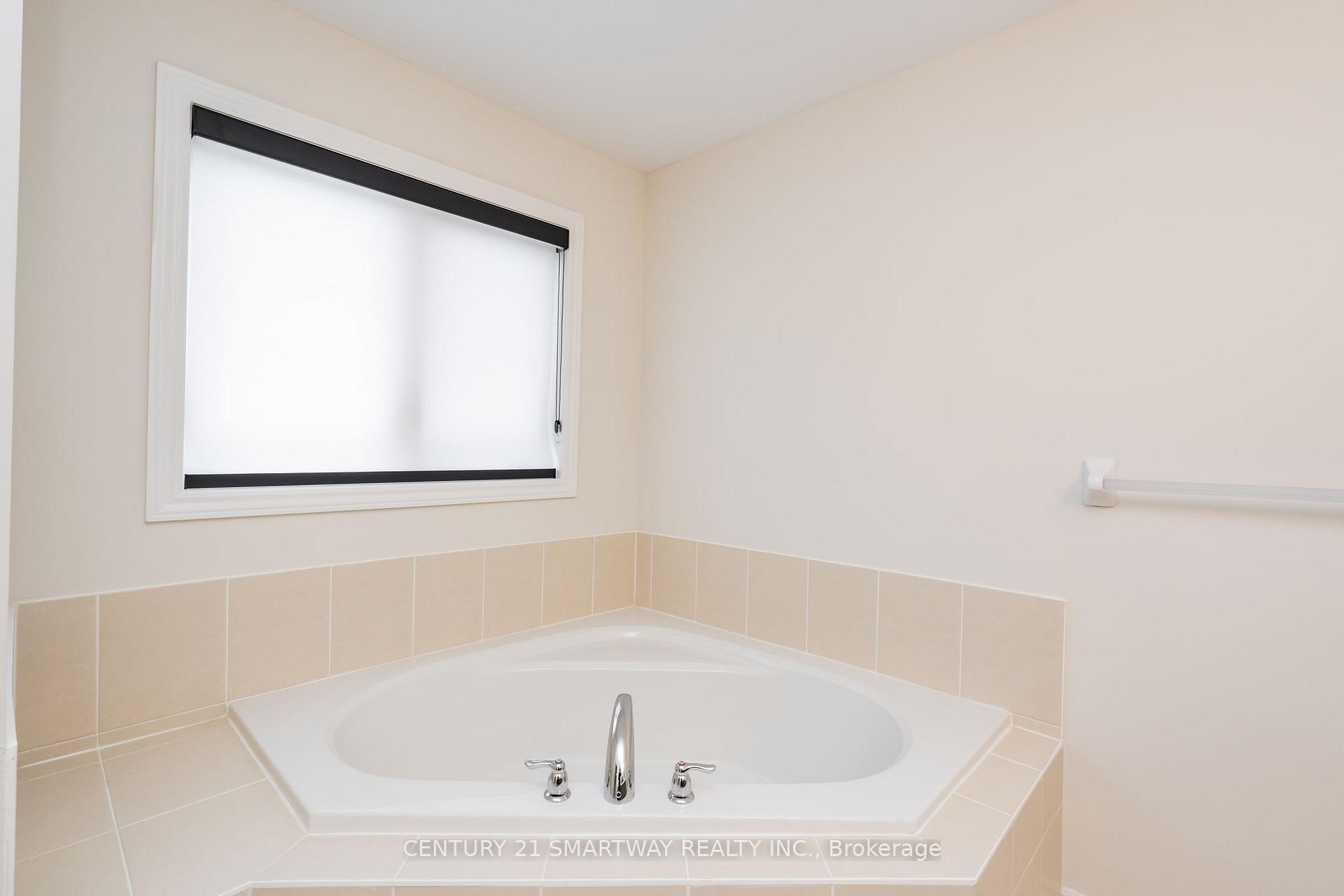 Photo 41 of 12 Huntsworth Avenue, Thorold, Thorold Downtown — HOMEH
