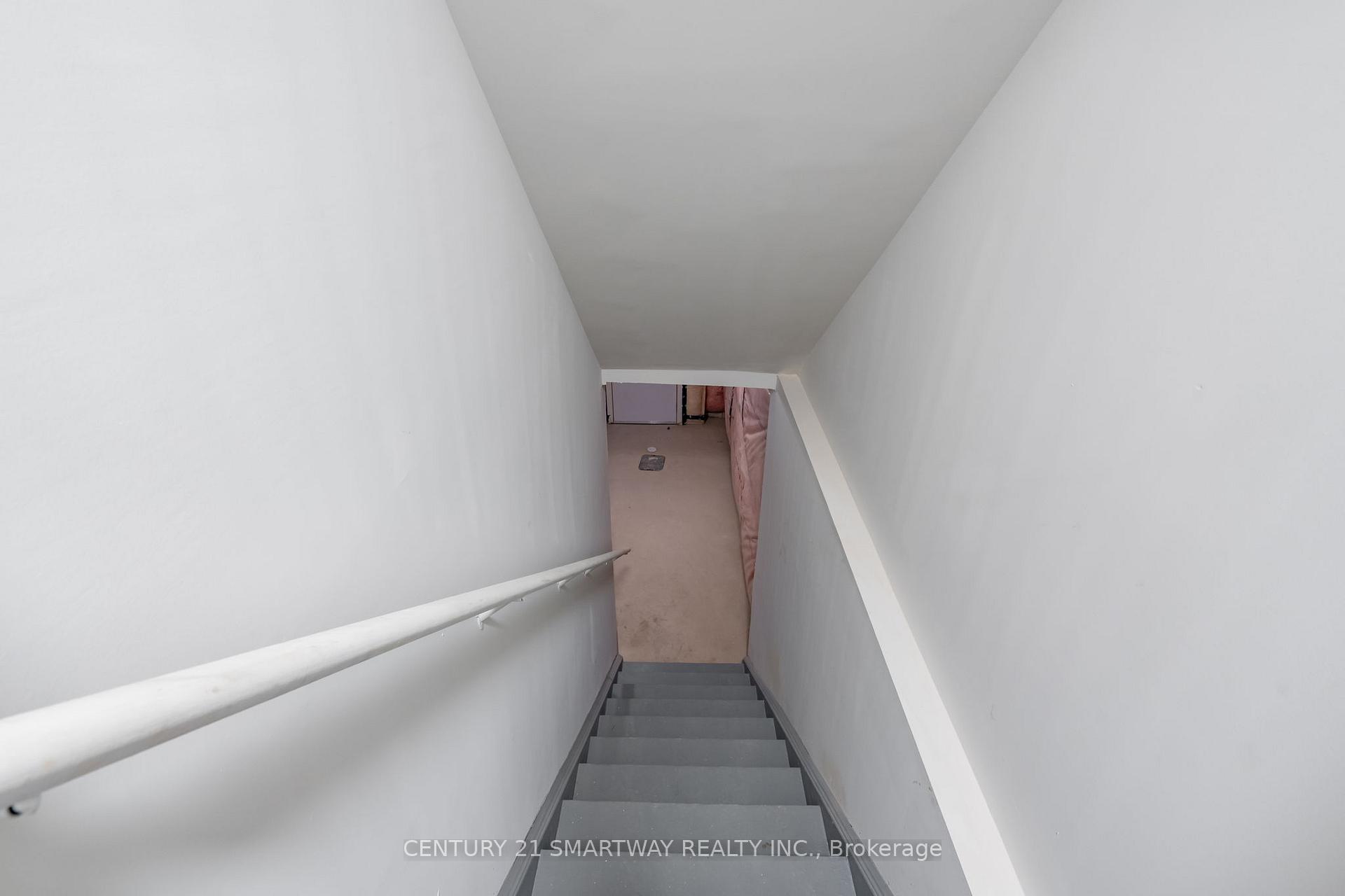 Photo 43 of 12 Huntsworth Avenue, Thorold, Thorold Downtown — HOMEH