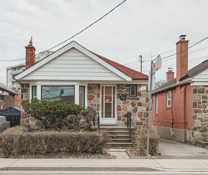 Photo 1 of 750 Vaughan Road, Toronto, Oakwood Village — HOMEH