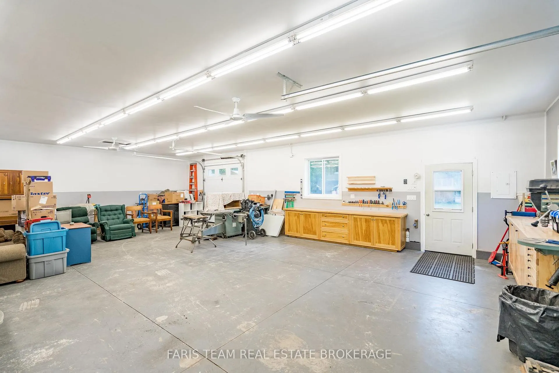 Photo 5 of 1941 Vespra Valley Road, Springwater, Rural Springwater — HOMEH