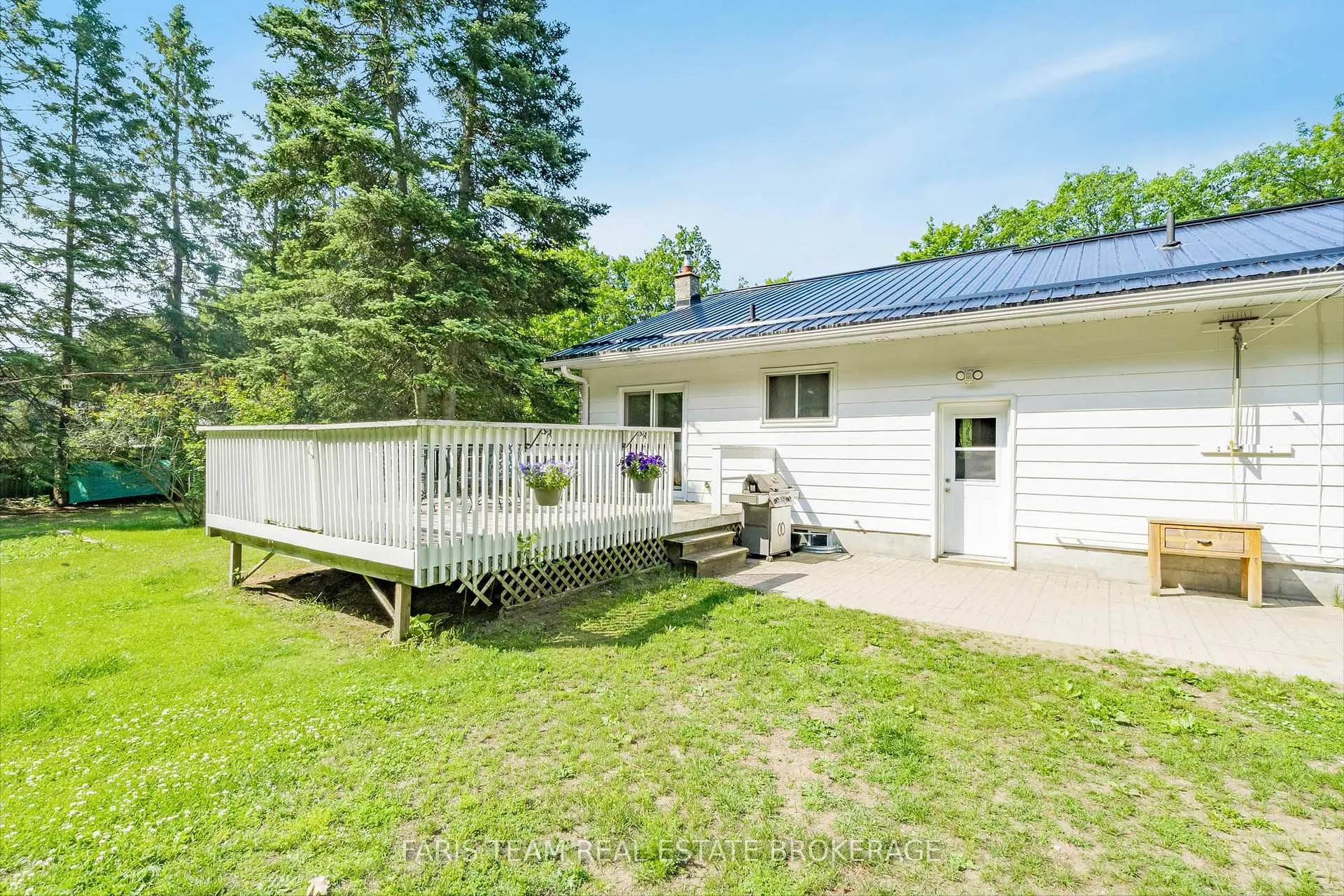 Photo 29 of 1941 Vespra Valley Road, Springwater, Rural Springwater — HOMEH