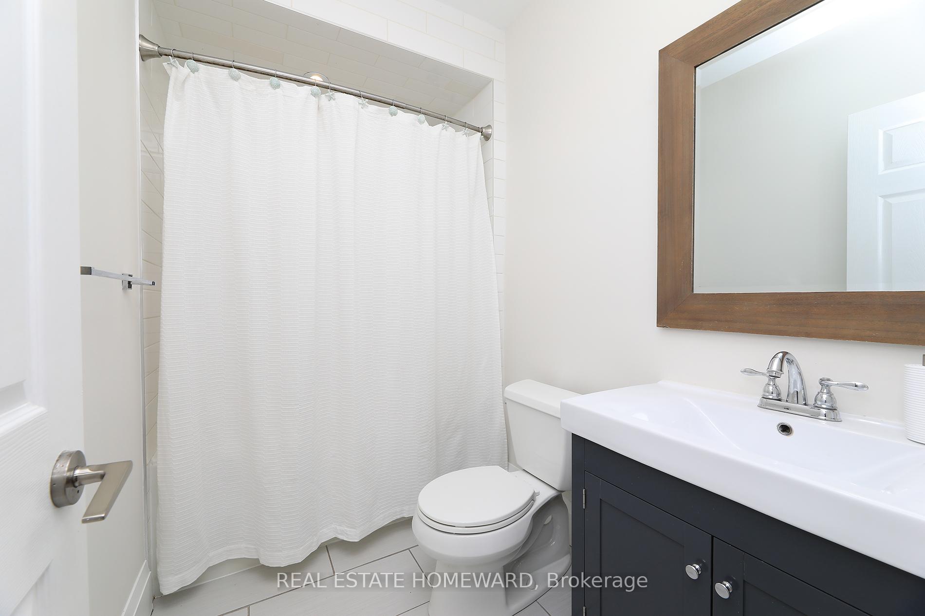 Photo 16 of 38 & 40 Cedarvale Avenue, Toronto, East End-Danforth — HOMEH